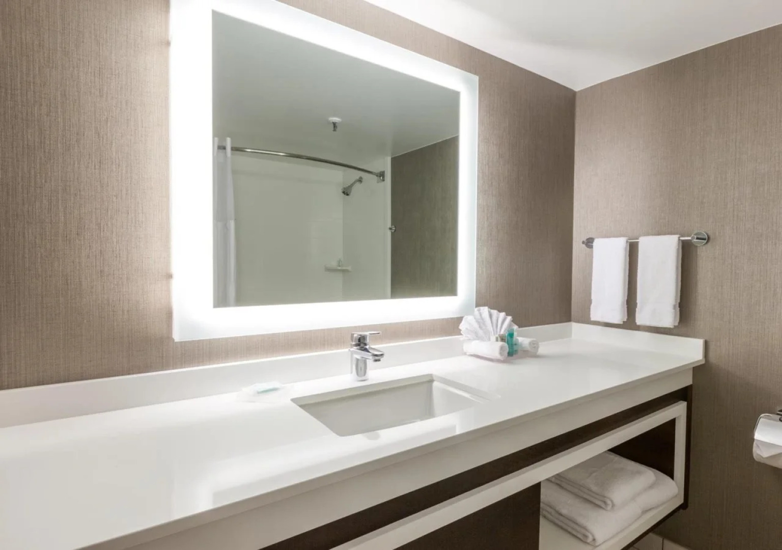 Wyndham Houston West Energy Corridor