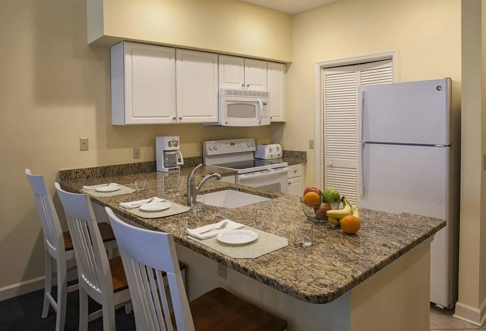 Shipyard Resort by Spinnaker Resorts