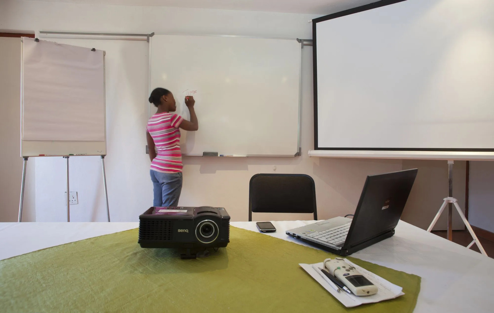 Airport Bird & Game Lodge