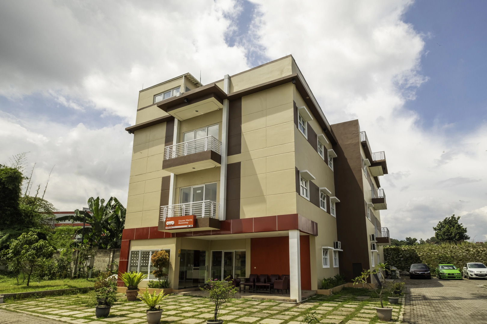 OYO 2947 Cluster Harris Home Stay and Kos