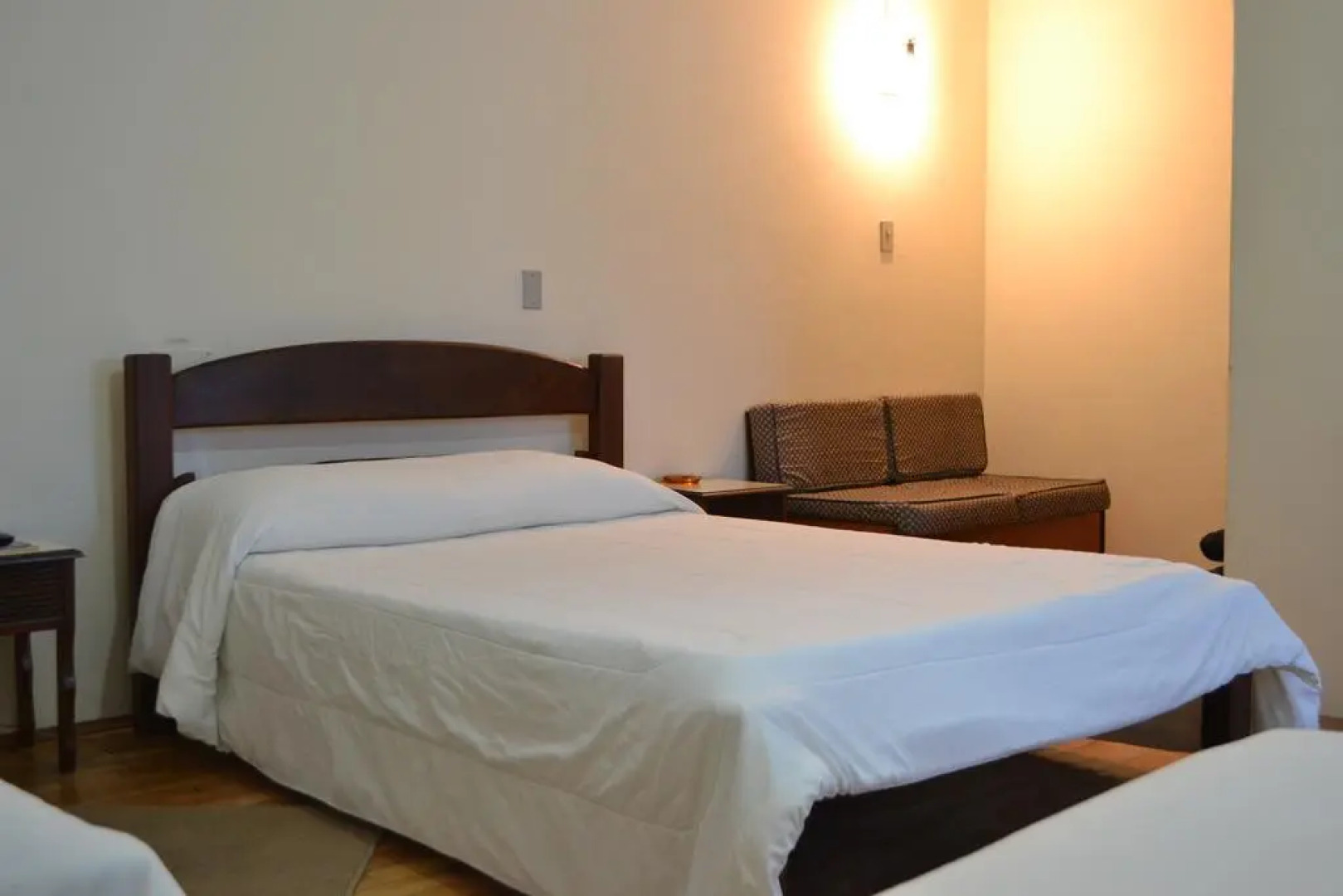 Hotel Dias em Pouso Alegre-MG