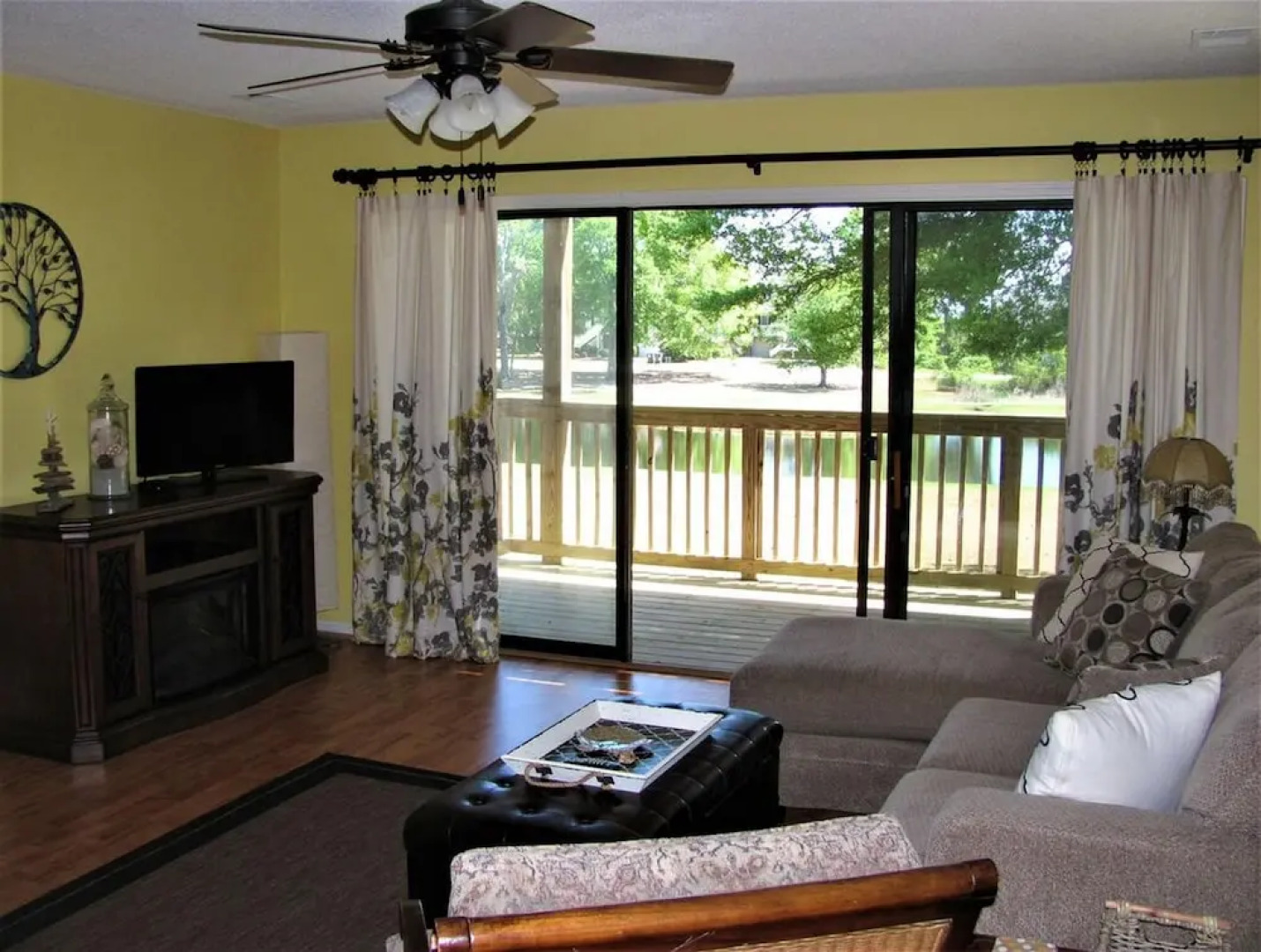 Colony I Golf Condos by Sloane Realty Vacations