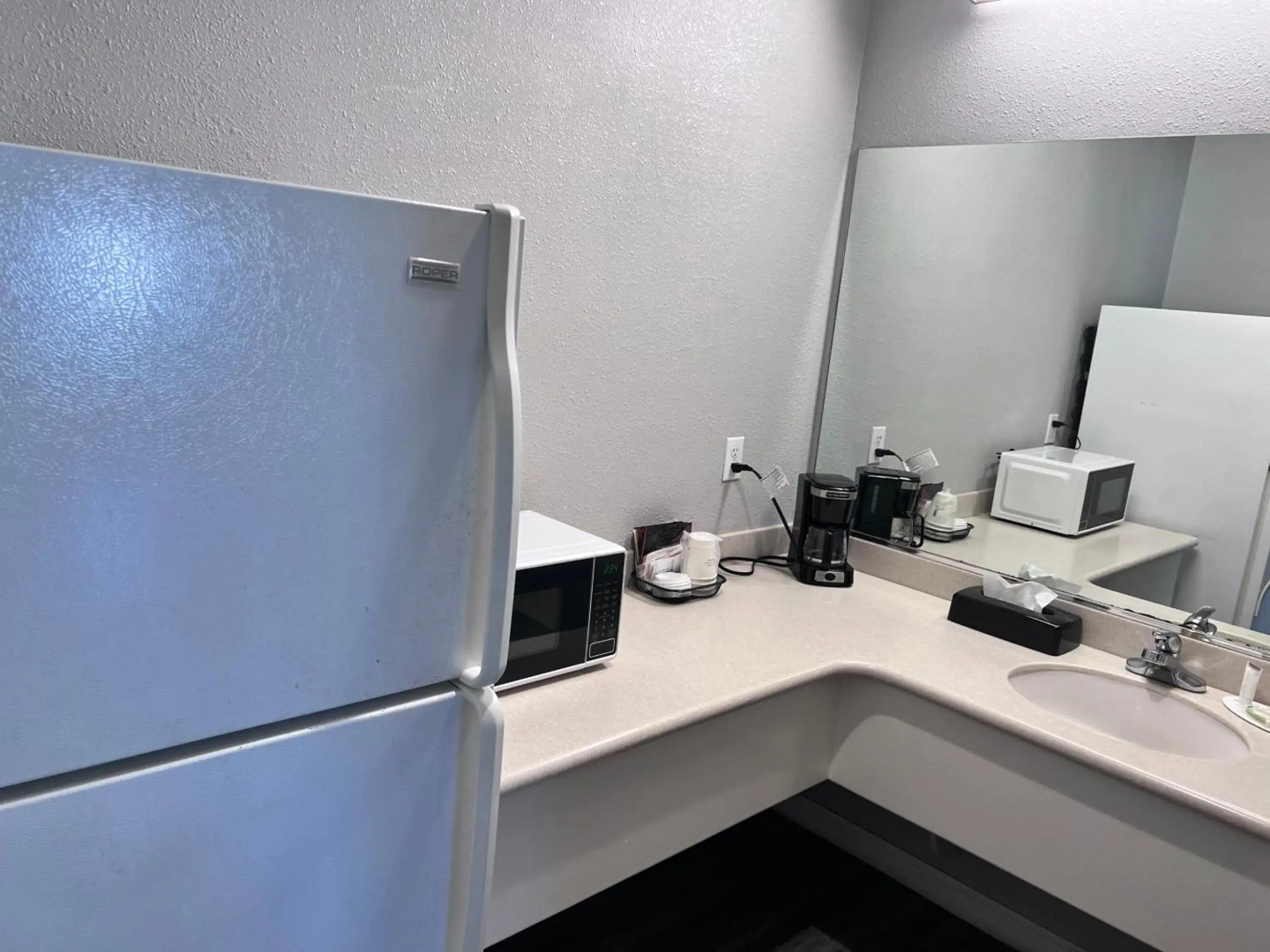 Travelodge by Wyndham Redding CA