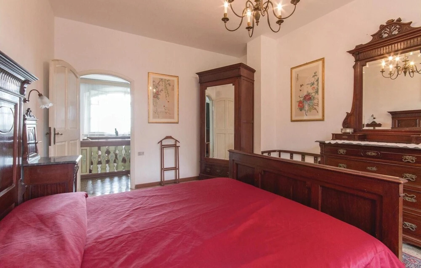 Beautiful Home in Crespina PI With 5 Bedrooms, Wifi and Private Swimming Pool