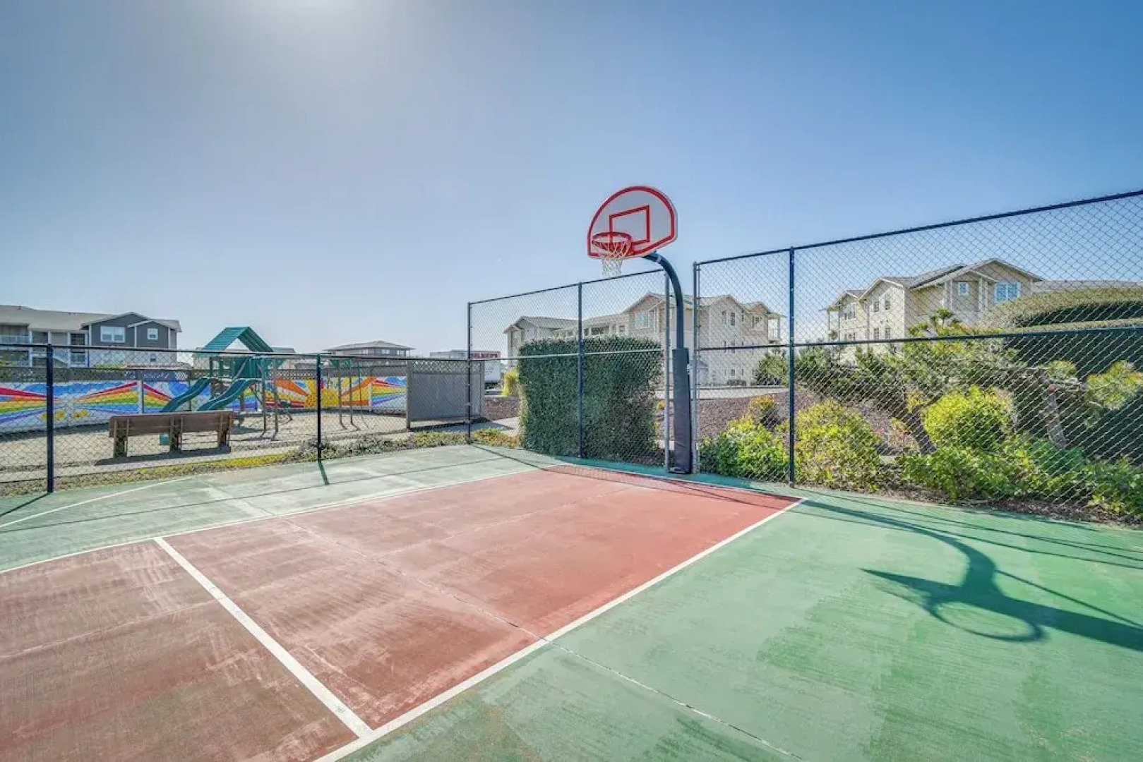 Westport Vacation Rental: Walk to Beach!