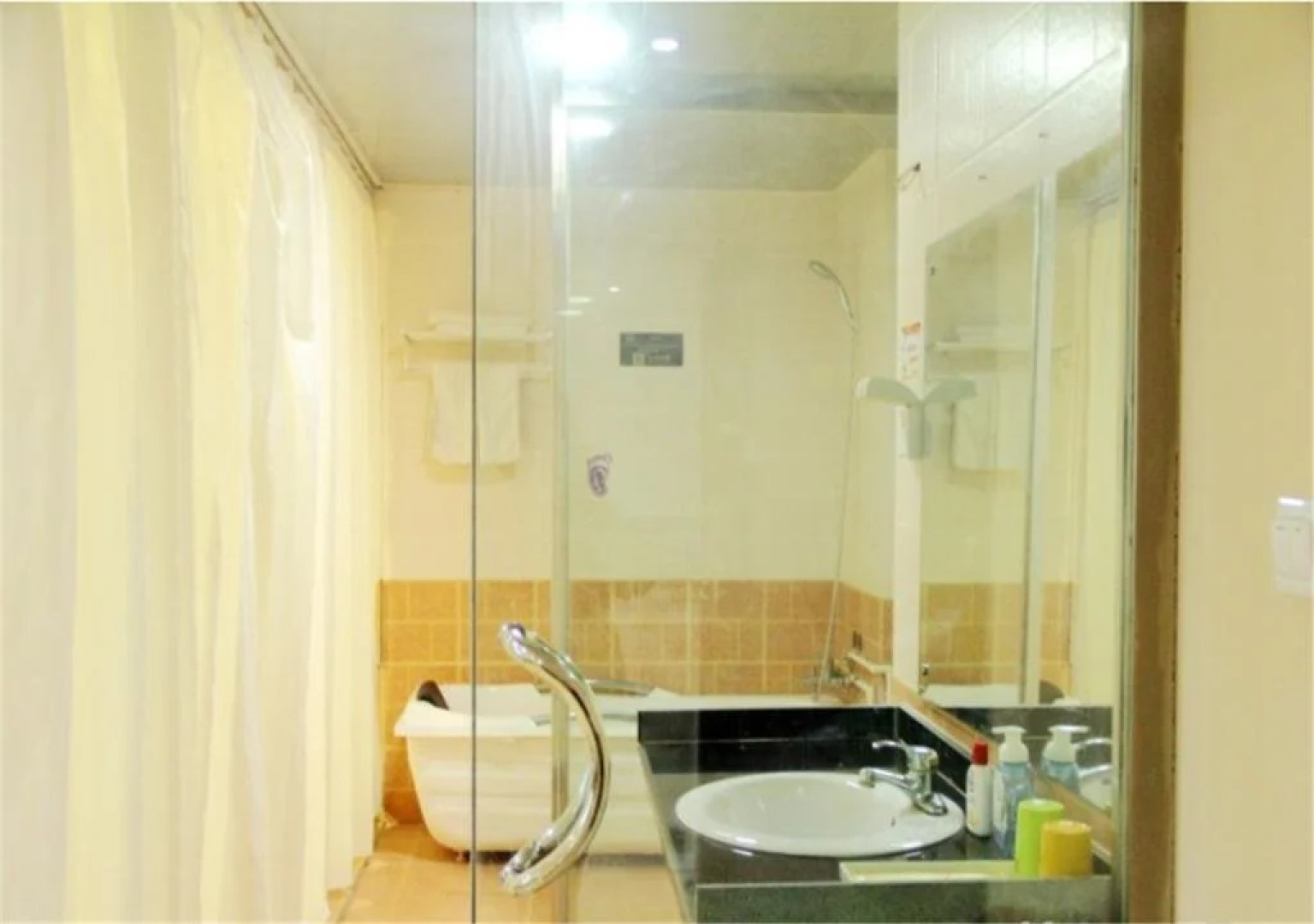 Jiatai Business Hotel