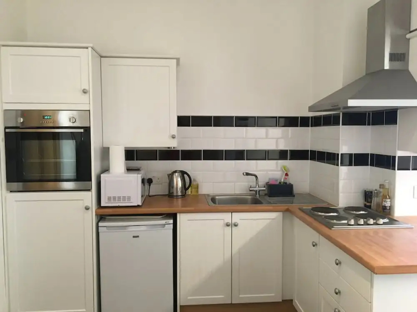Charming 1-bedroom Apartment Near South Downs
