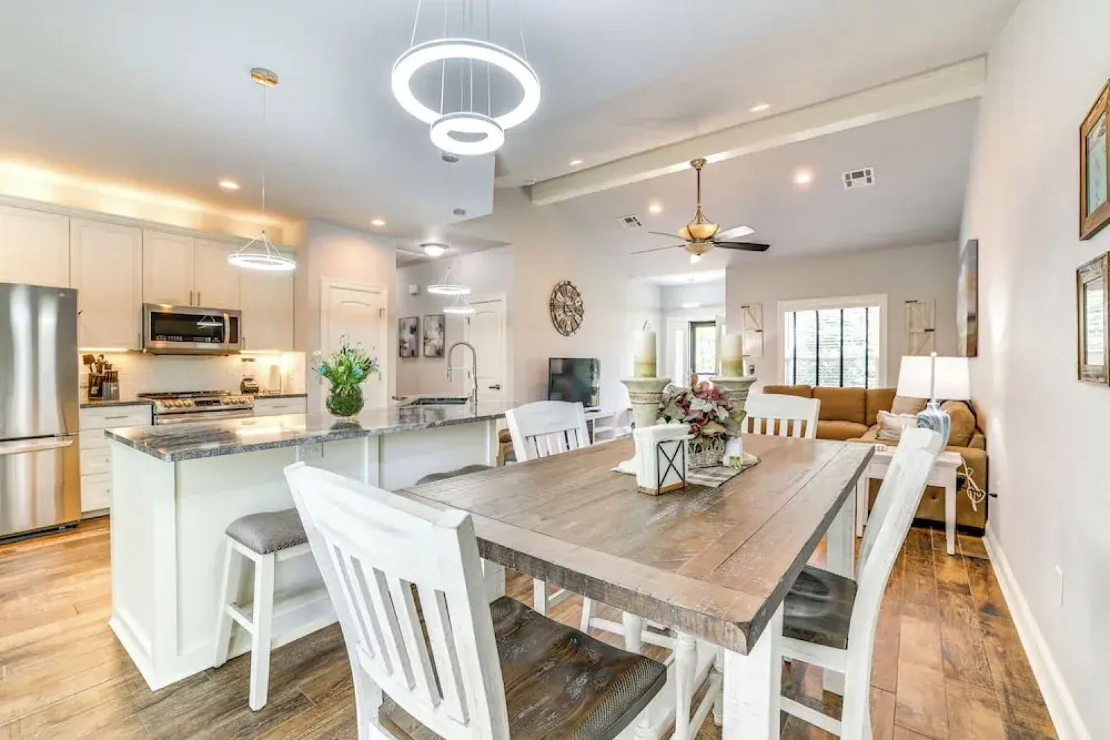 < 1 Mi to Golf & Marina: Inviting Home in Afton!