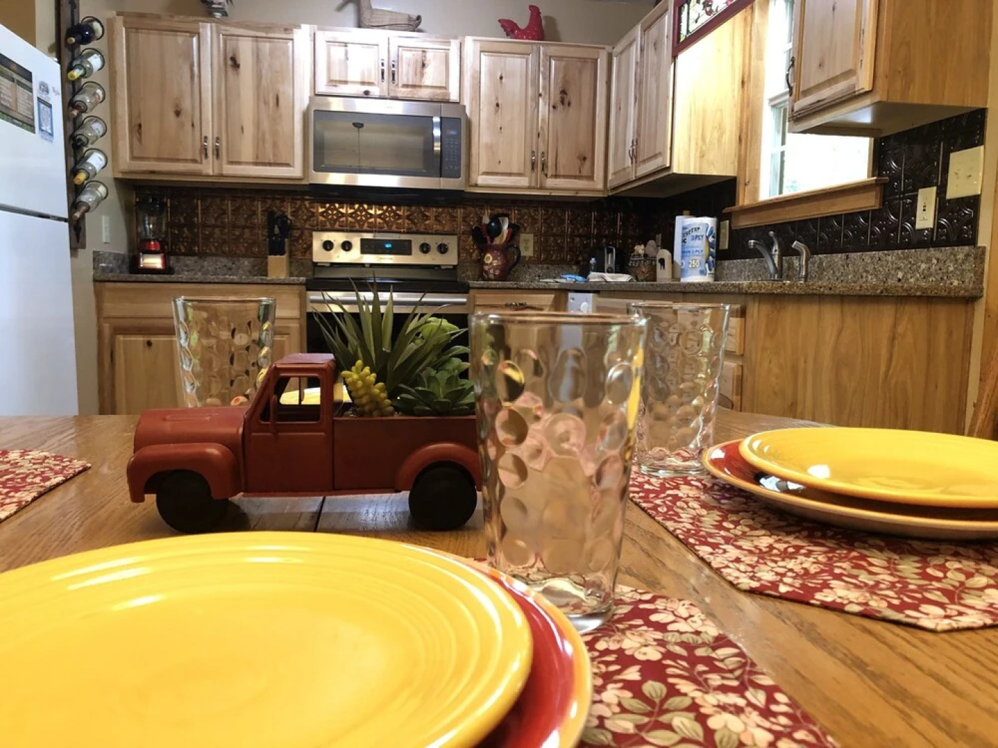 Amazing Dreams 2 Bedroom Cabin by RedAwning