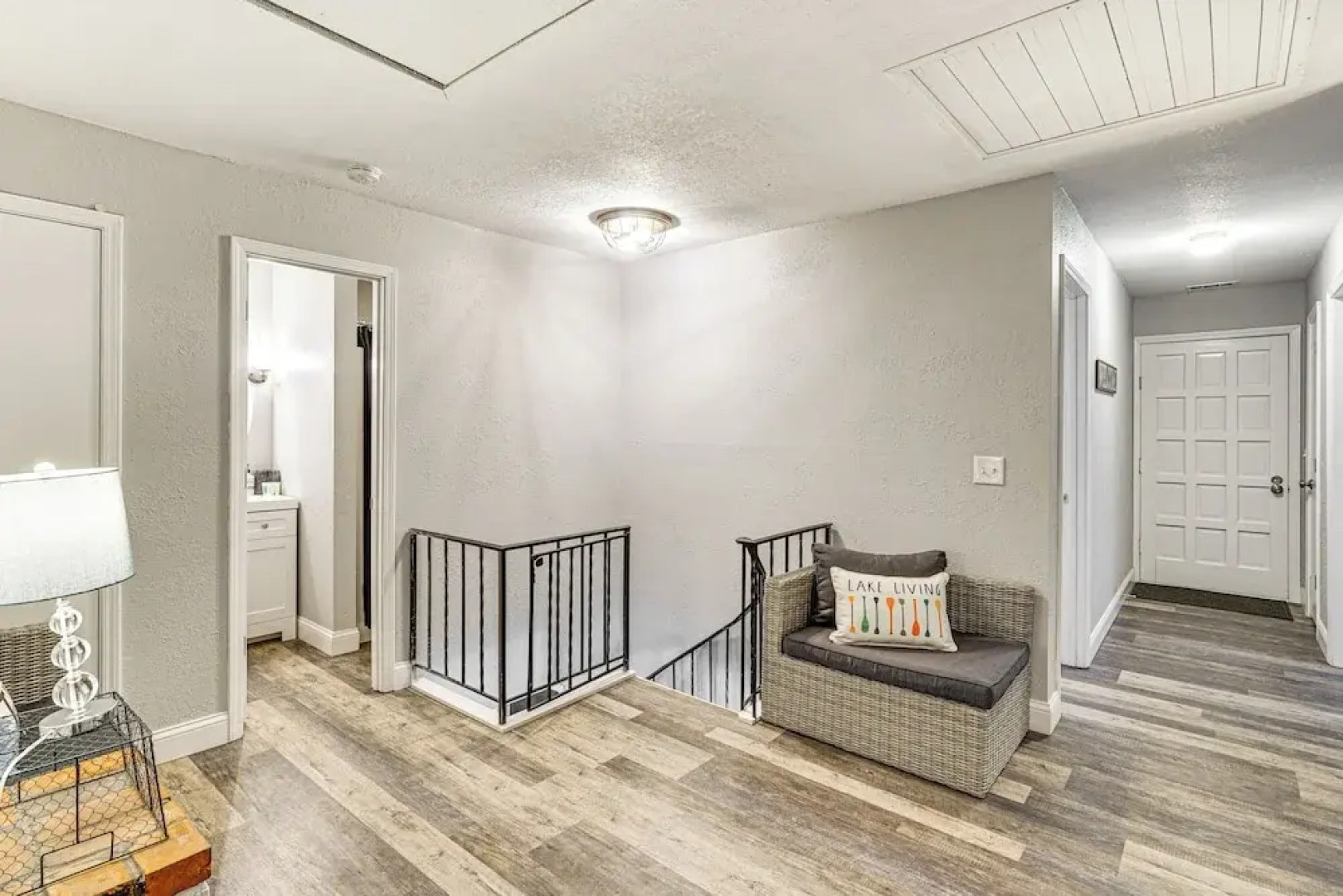 Waterfront Yard, Dock + Game Room: Linn Creek Home