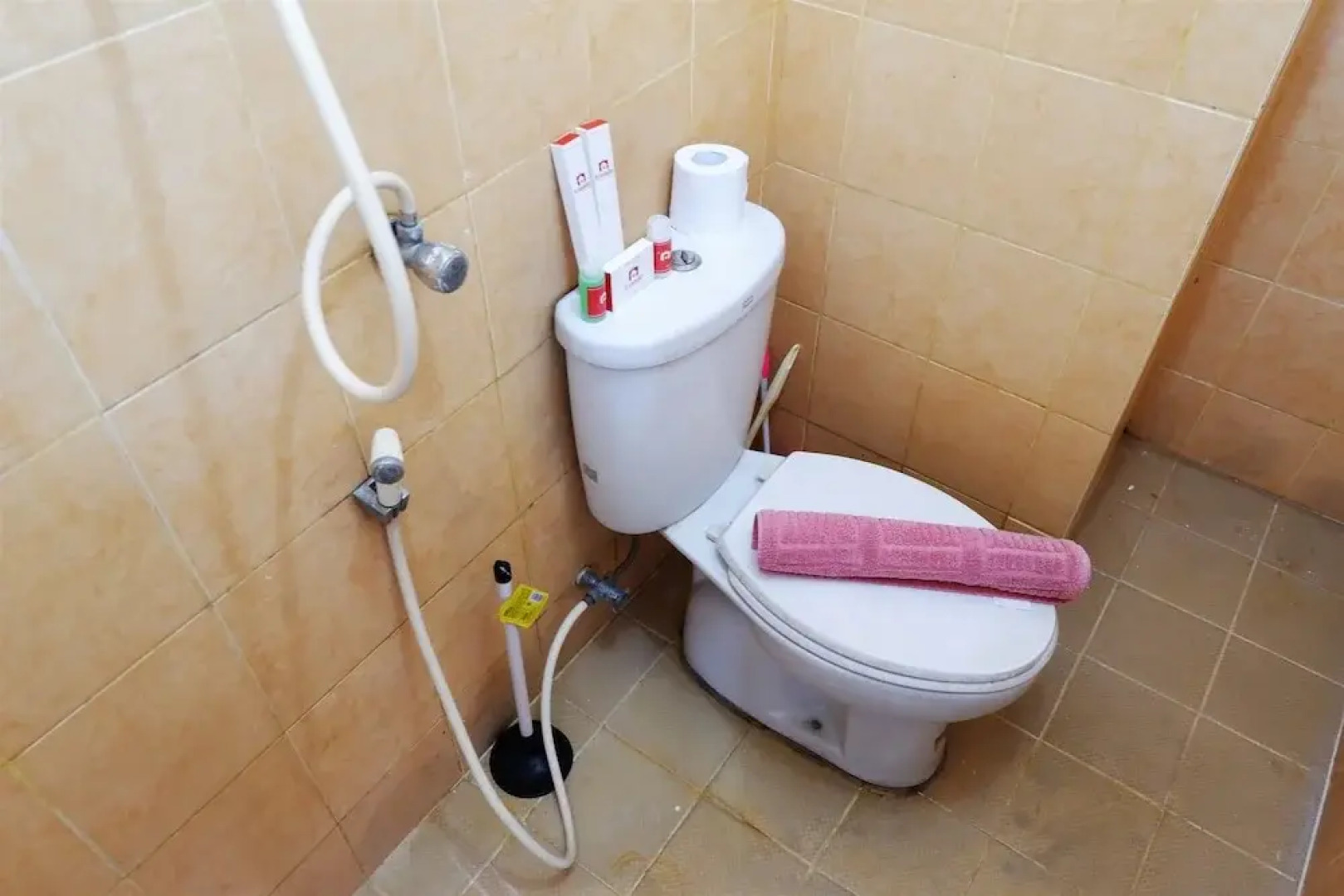 Spacious 2Br Paragon Village Apartment Near Supermall Karawaci