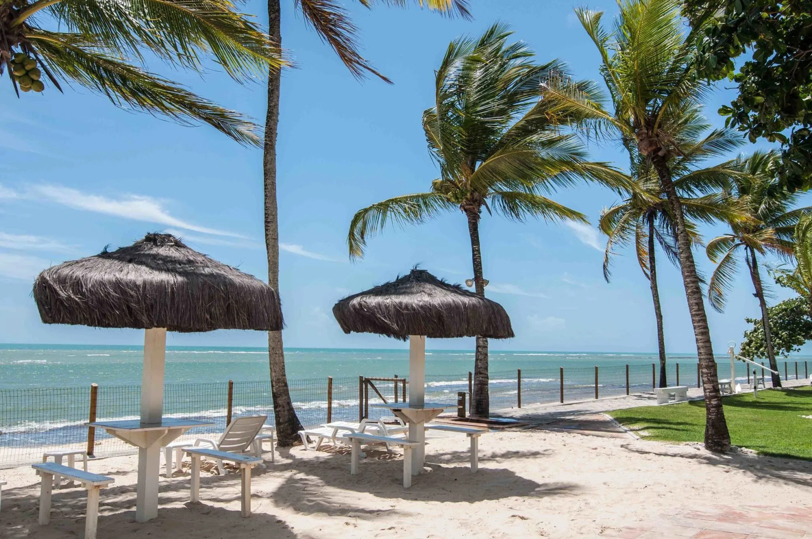 Arraial Bangalô Praia Hotel