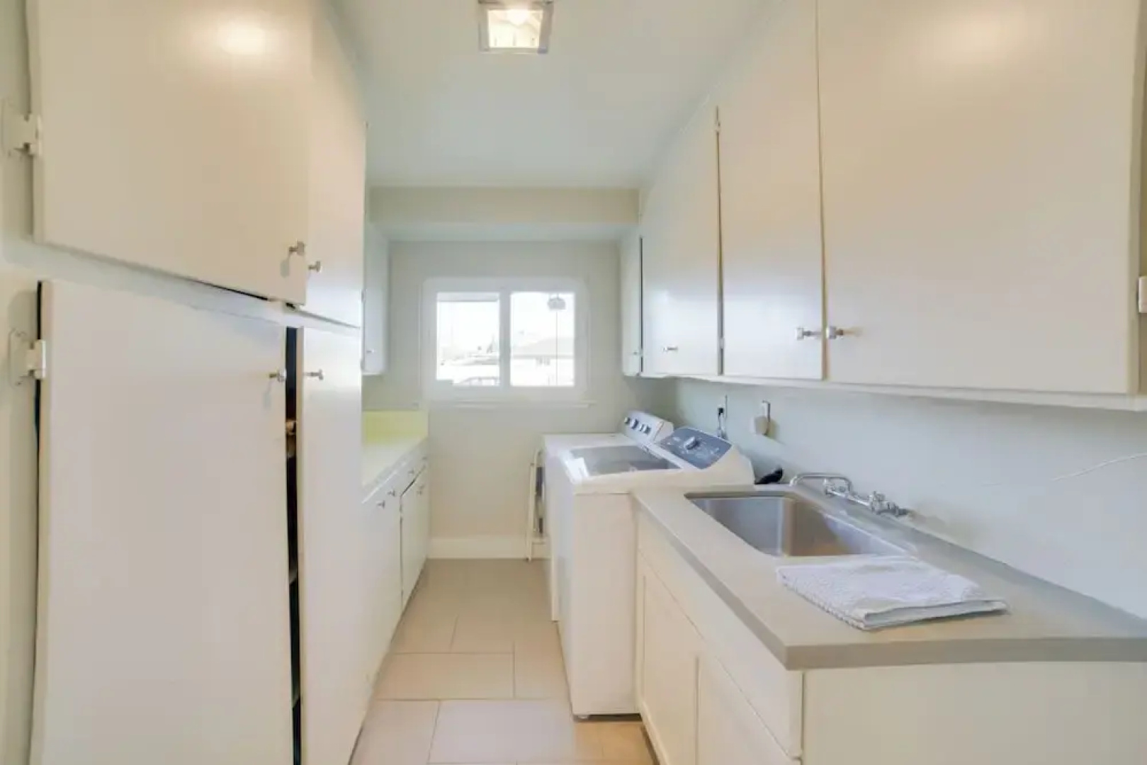 Quiet Salinas Vacation Rental 10 Mi to Beach