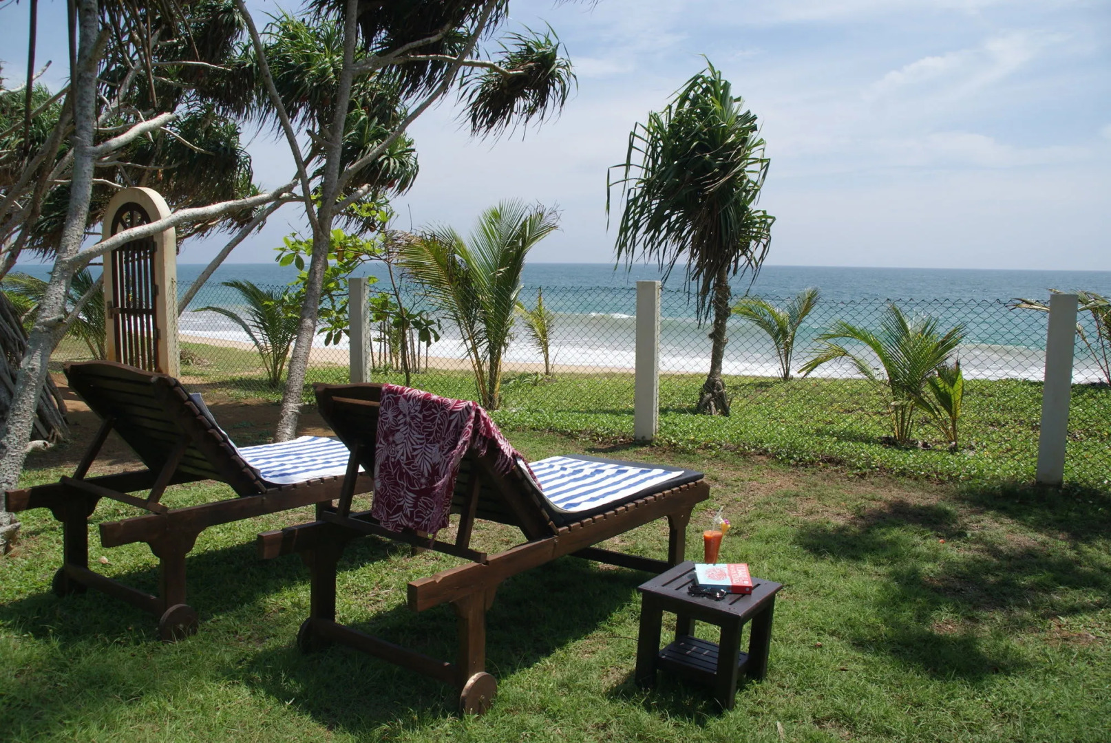 Lanka Beach Bungalows