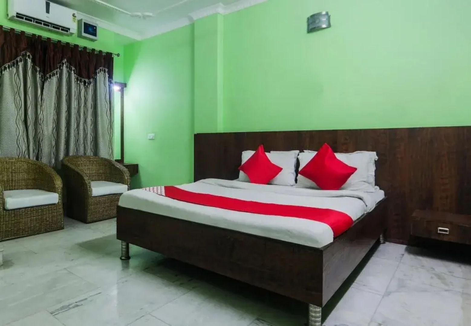 Hotel Am Palace by OYO Rooms