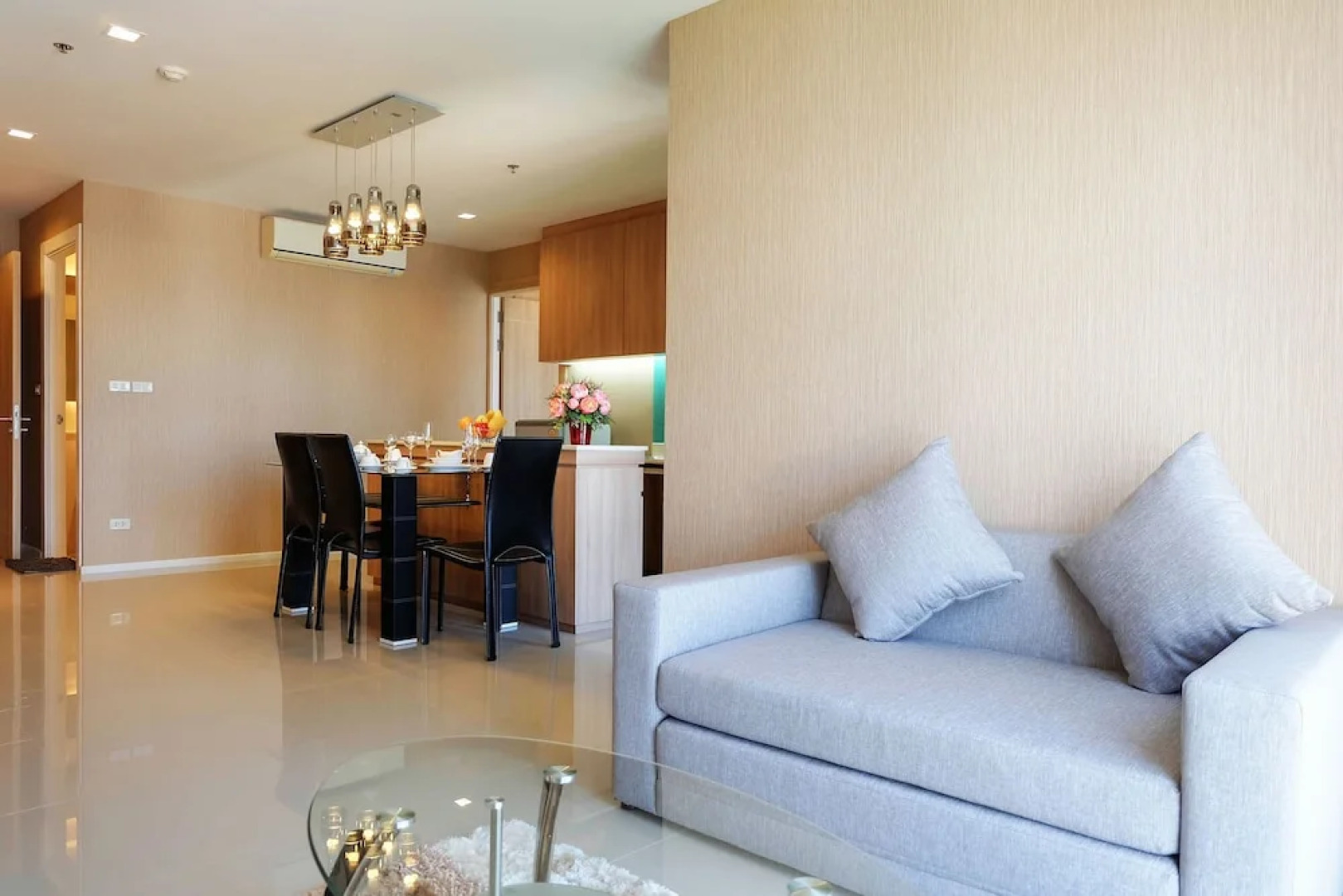 Kanyarat Lakeview Condominium by Wilai