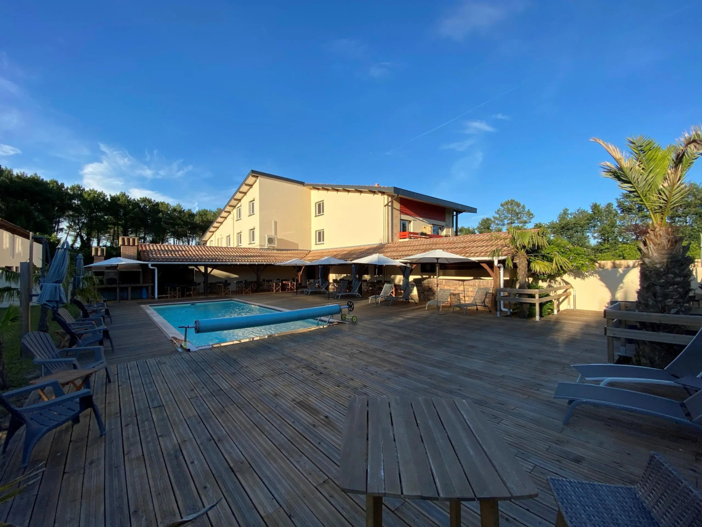 Logis Hôtel Paris-Madrid