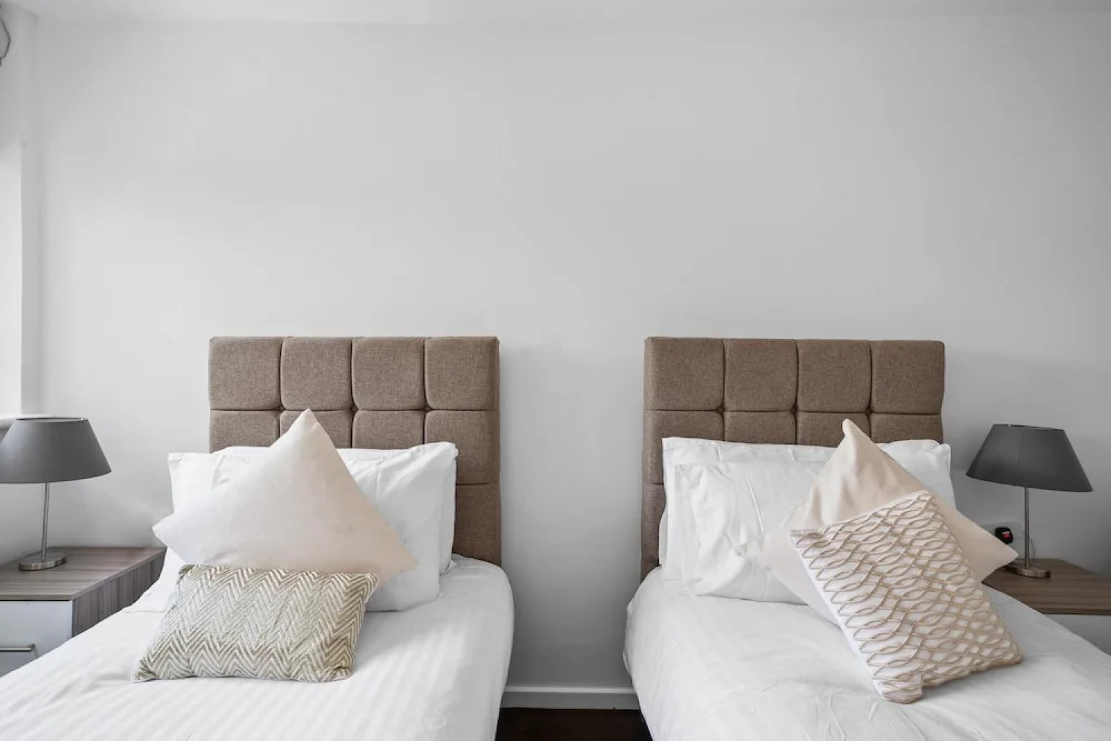 Gatewick Duplex Serviced Apartment