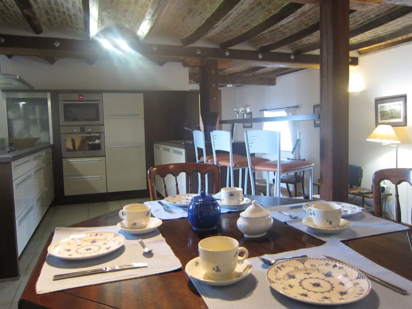 Modern Holiday Home in Gembloux with Meadows Nearby