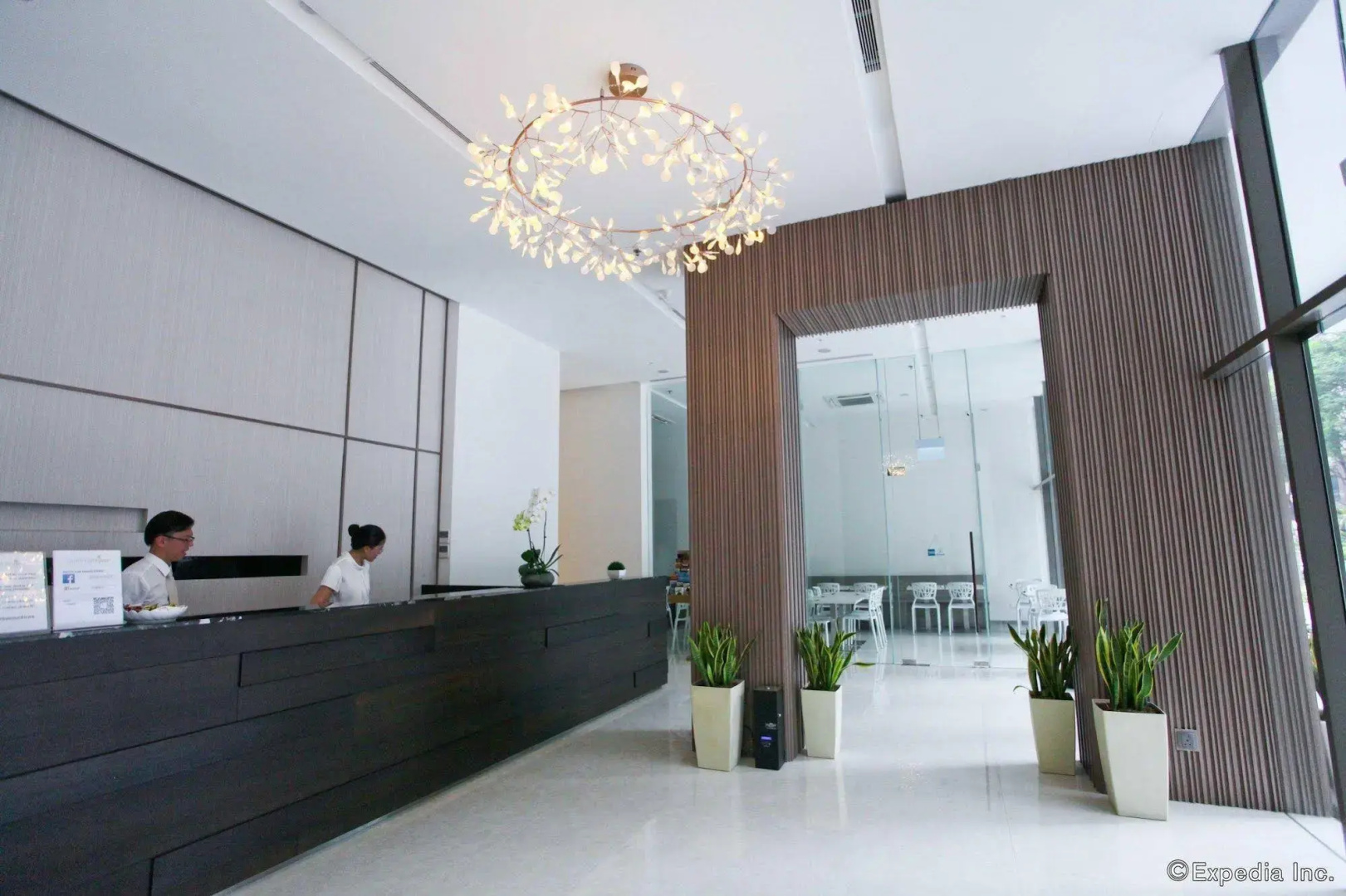 Summer View Hotel