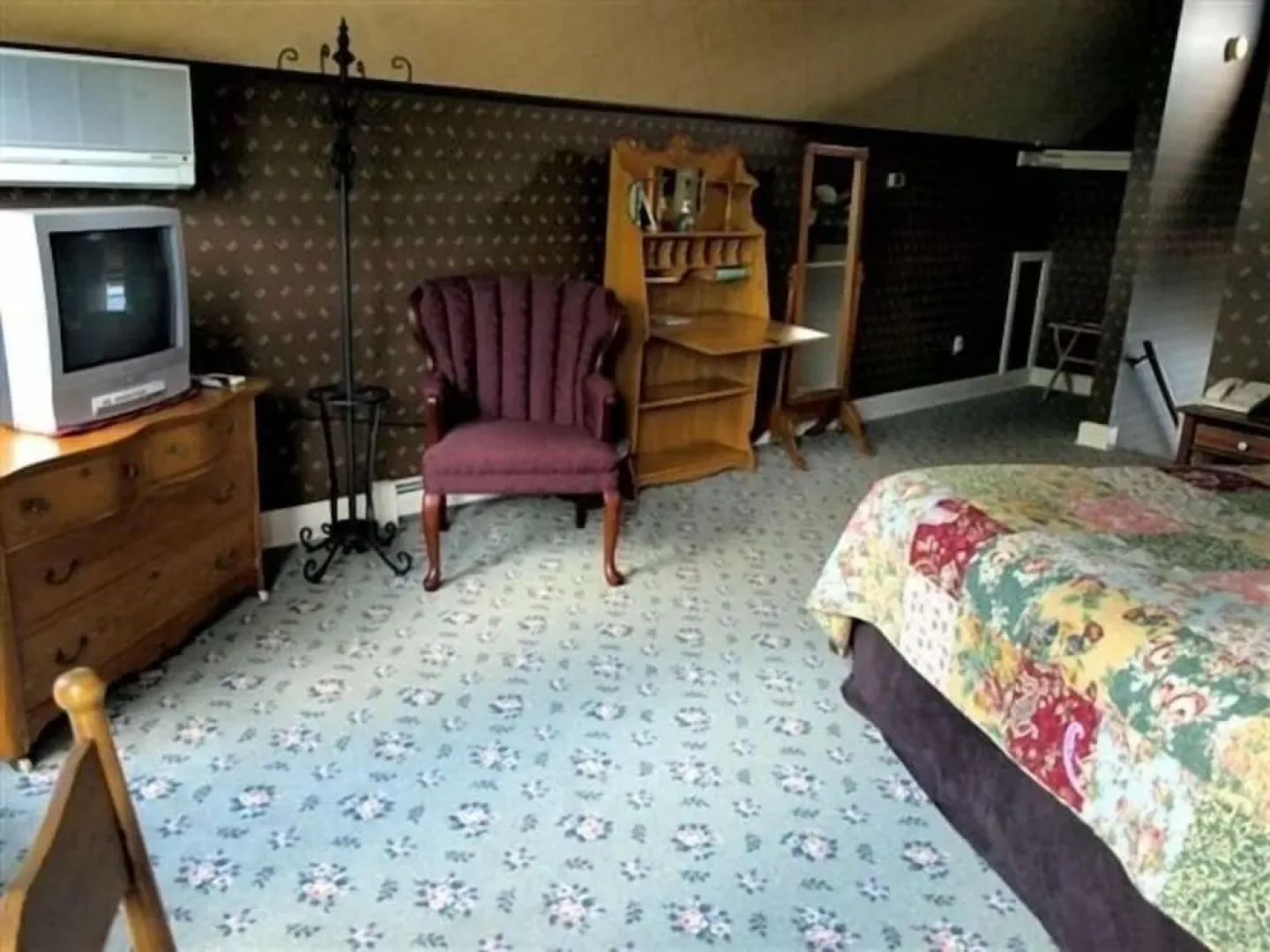 Sylvan Inn Bed & Breakfast