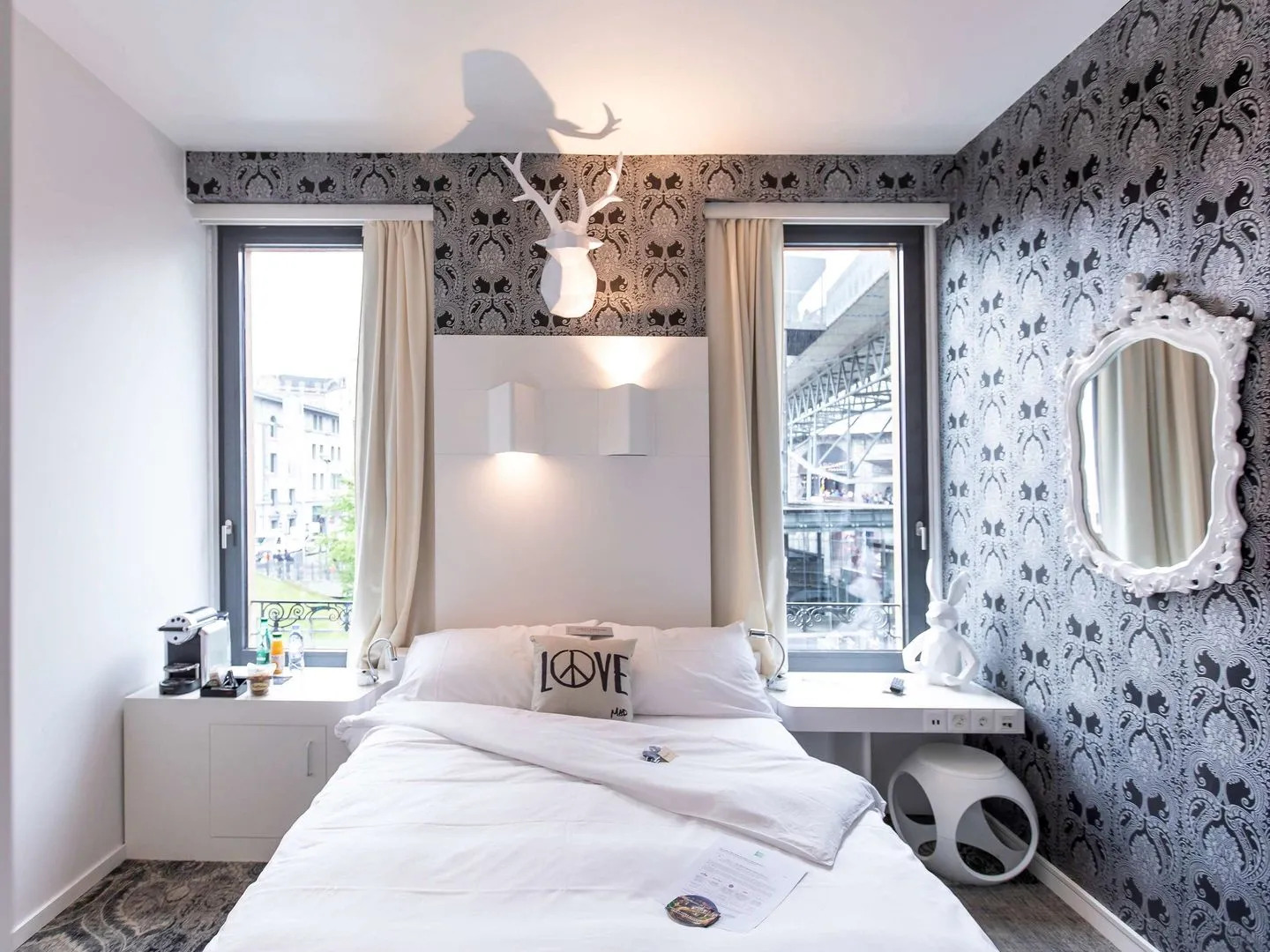 ibis Styles Lausanne Center Mad House