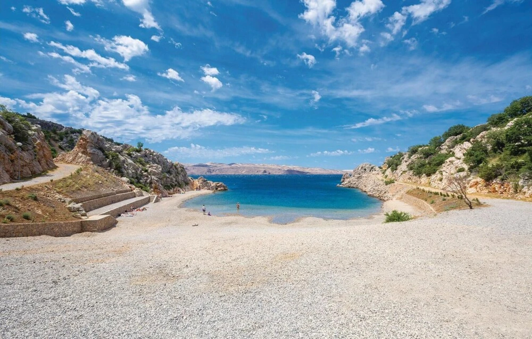 Beautiful Home in Lukovo Sugarje With Wifi and 2 Bedrooms