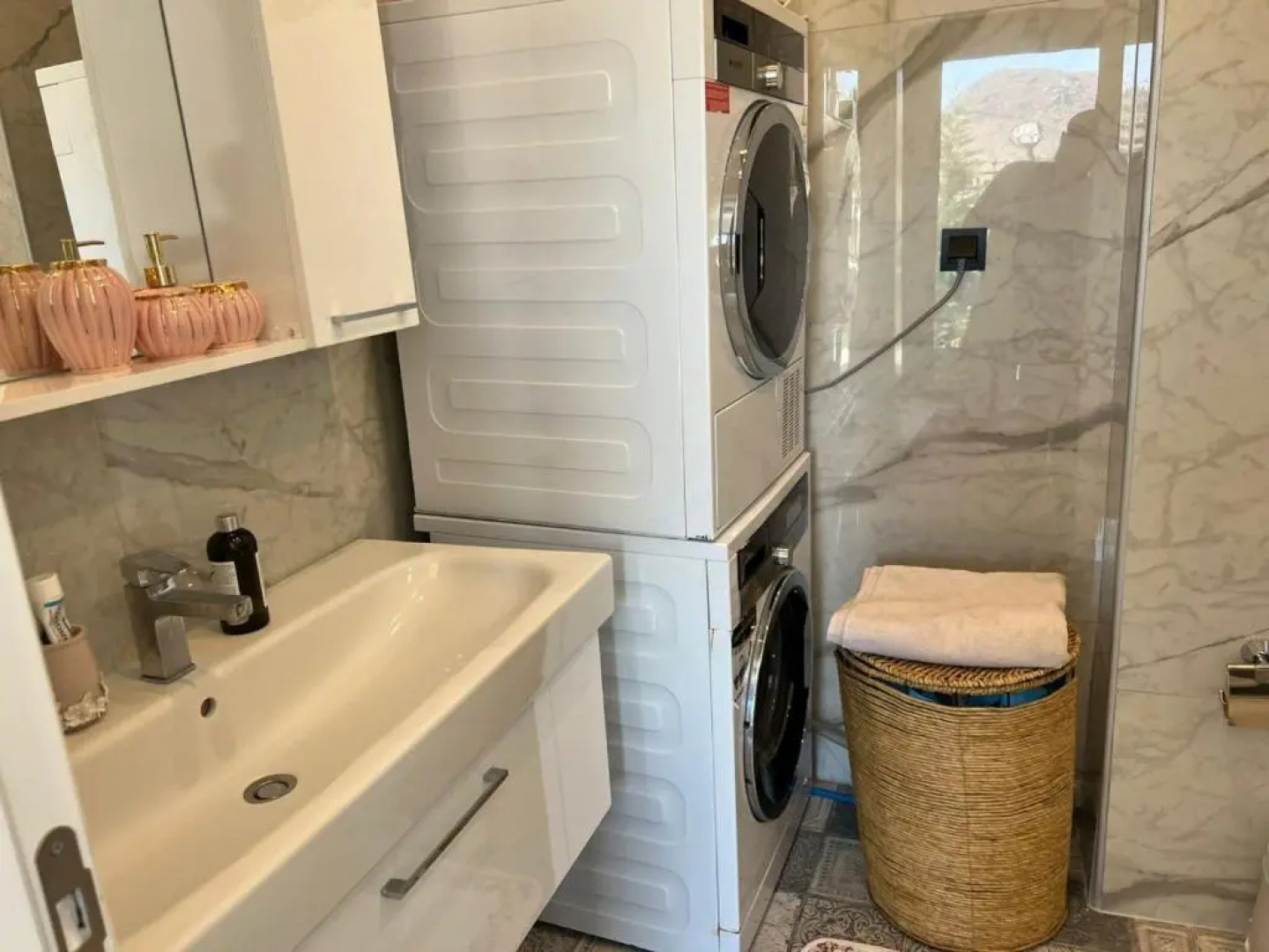 House Within 5 Min Walk to Beach in Akyarlar