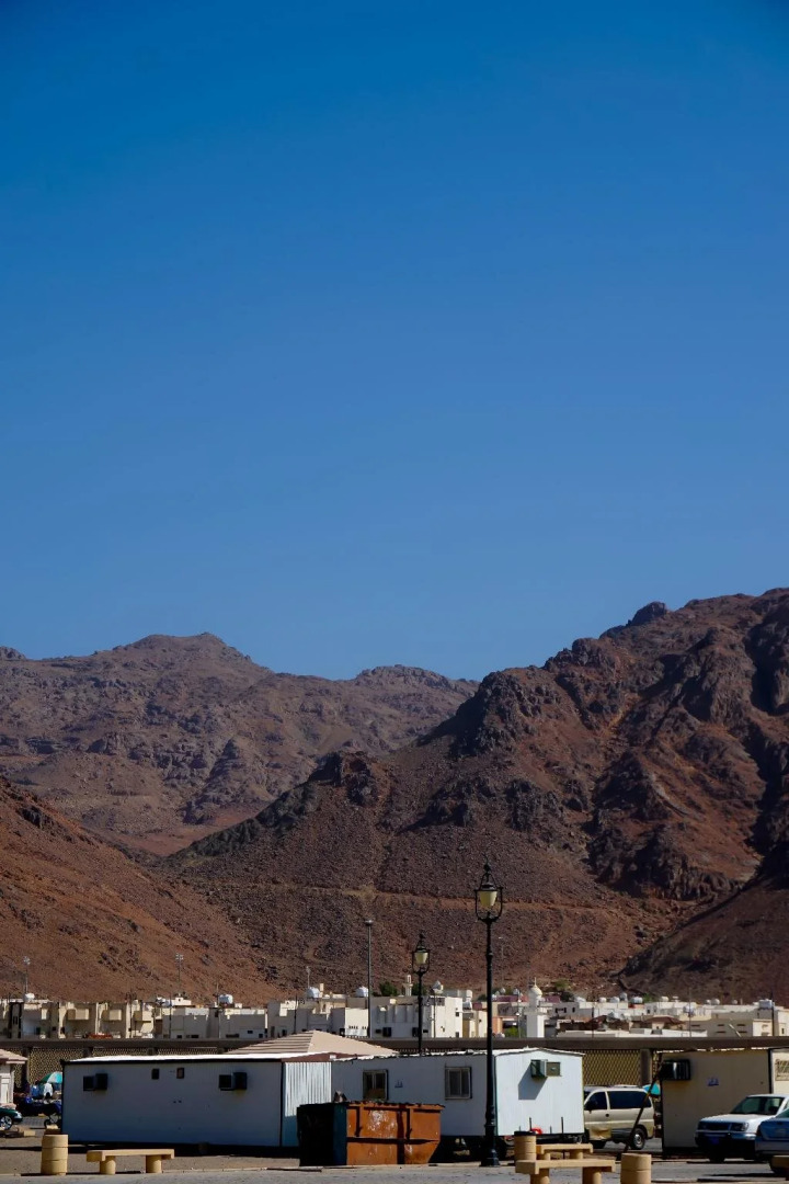 Al Mokhtara Golden Hotel