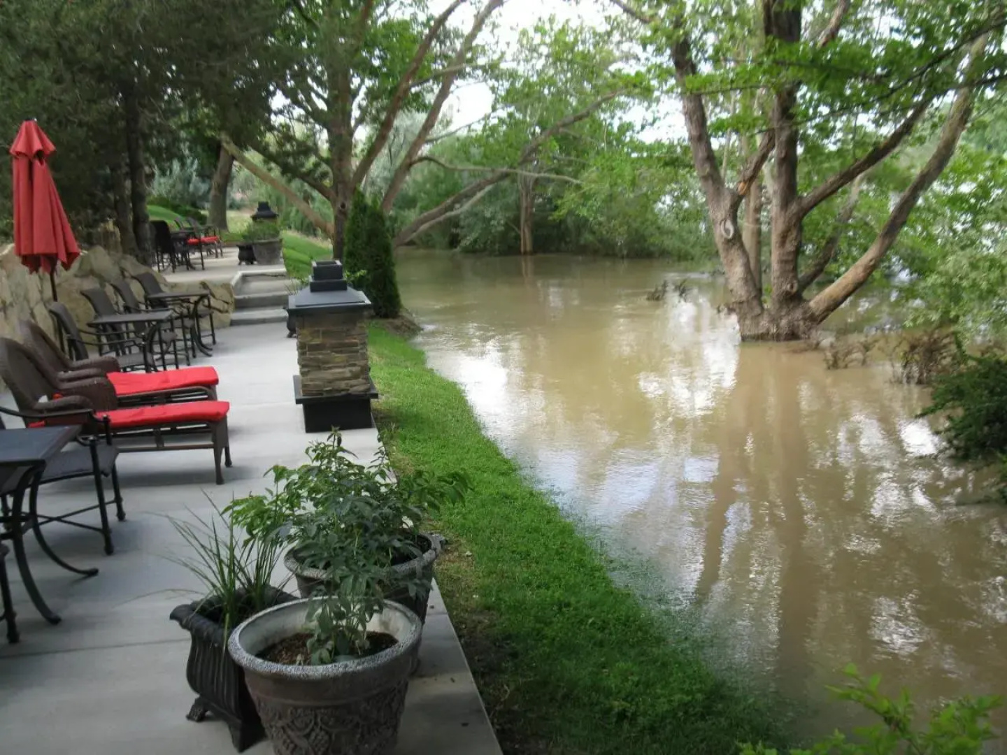 River Terrace Green River