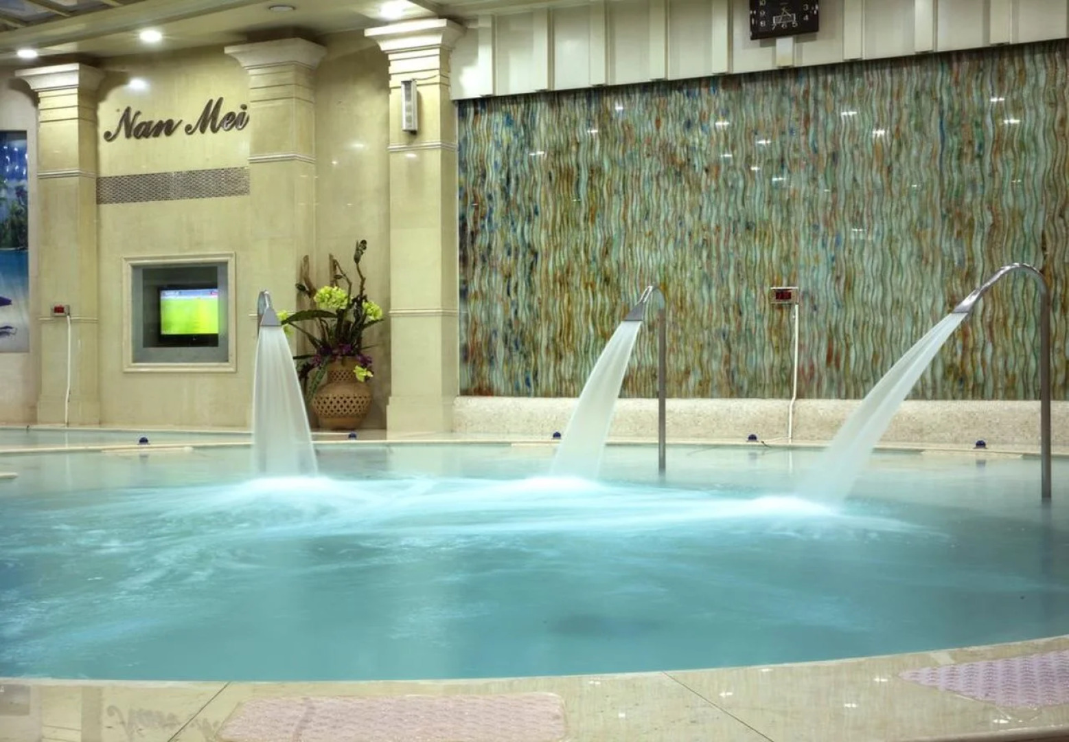 Guangdong Osotto Recreation Hotel