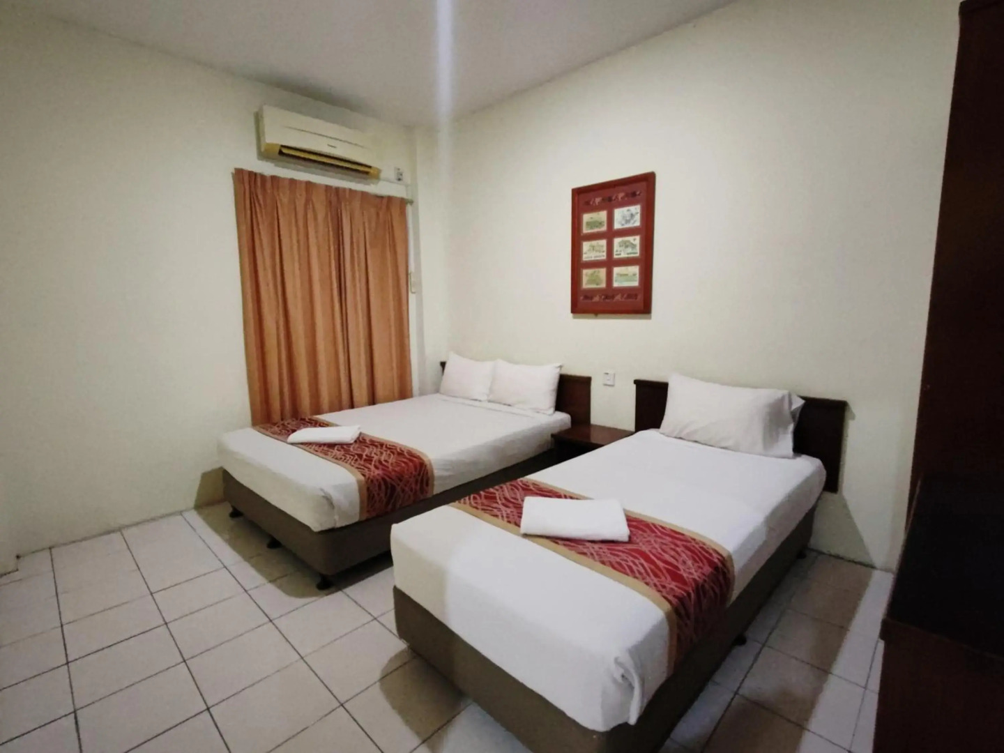 Virgo Batik Resort Teluk Batik Lumut