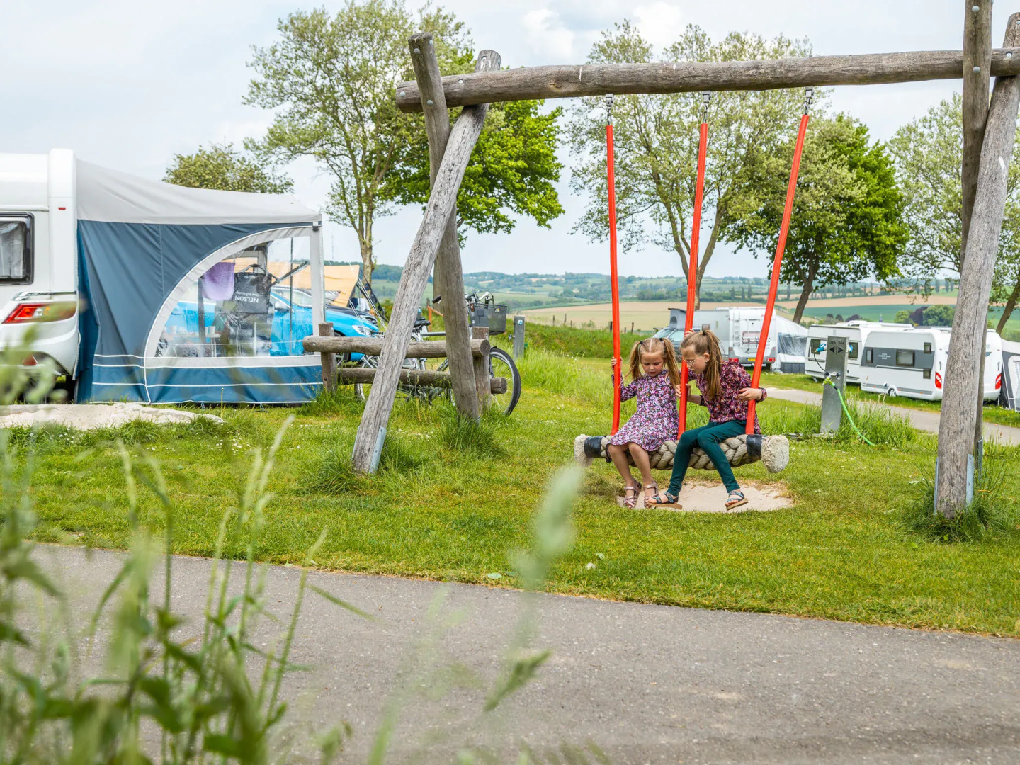 Comfortable air-conditioned chalet in a holiday park on the Gulperberg