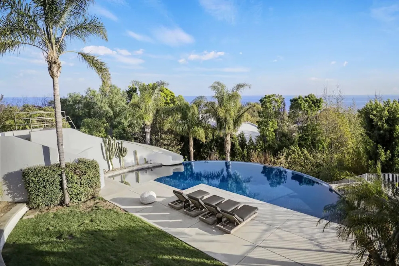 Winding Way - Modern Malibu Masterpiece With Unobstructed Ocean Views