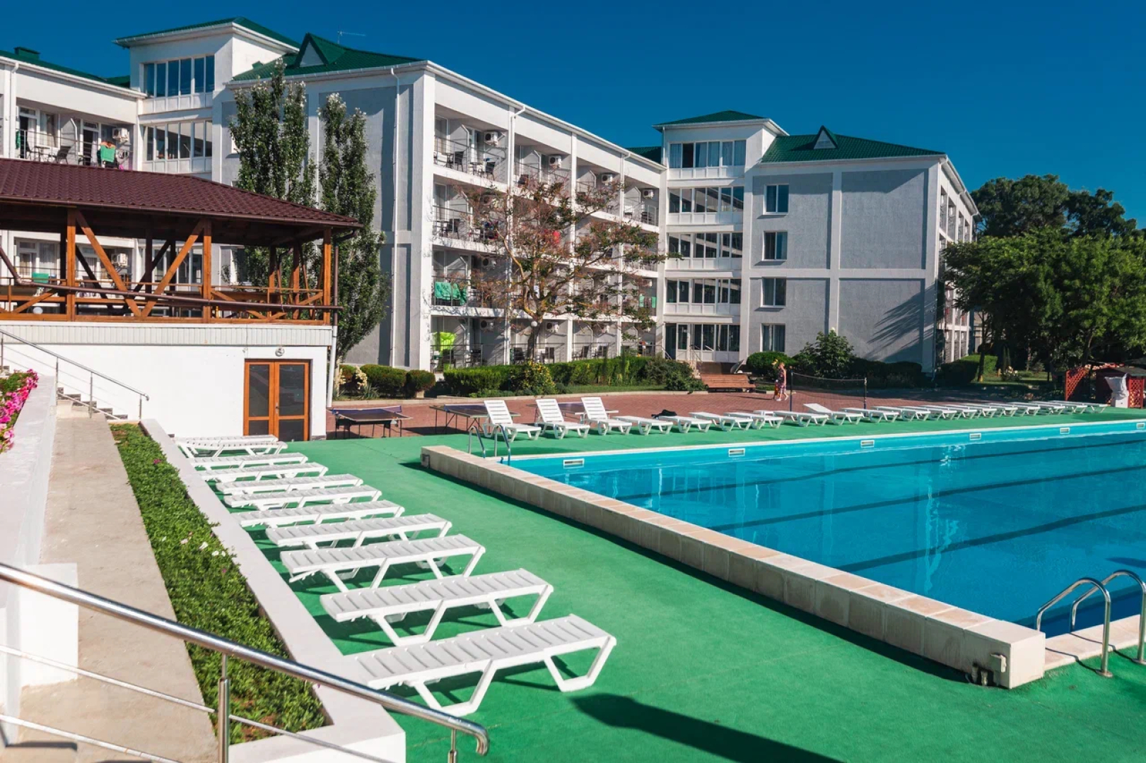 Zolotoj bereg(Evpatorija)