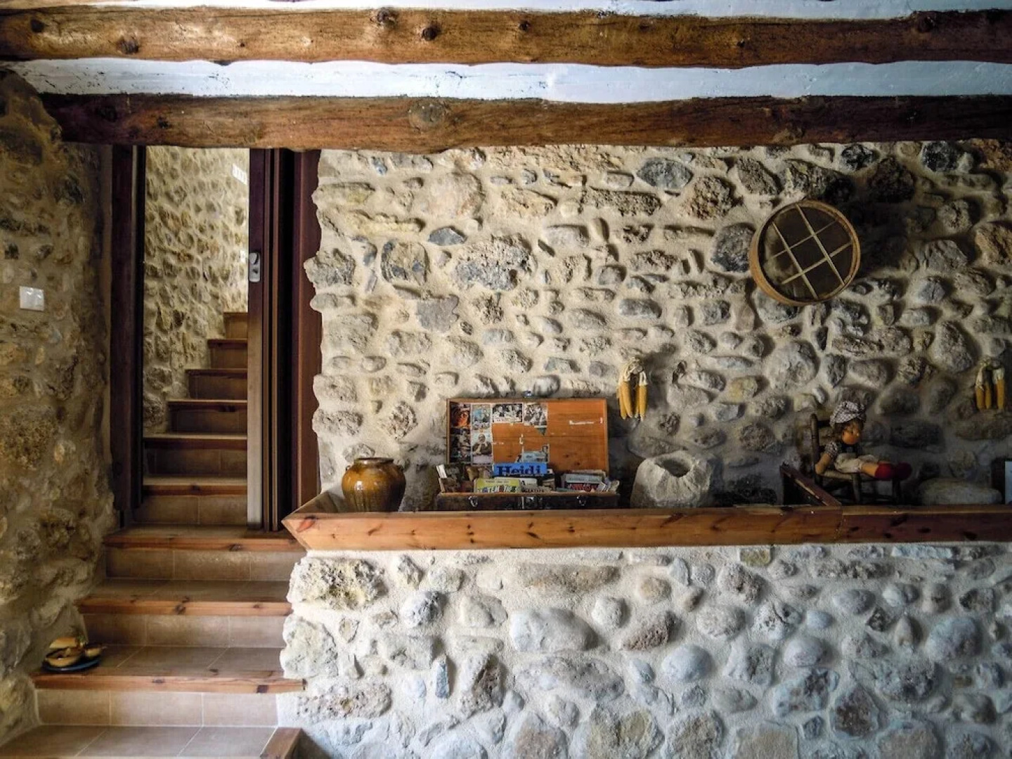 Masia de la Serra de la Cogulla