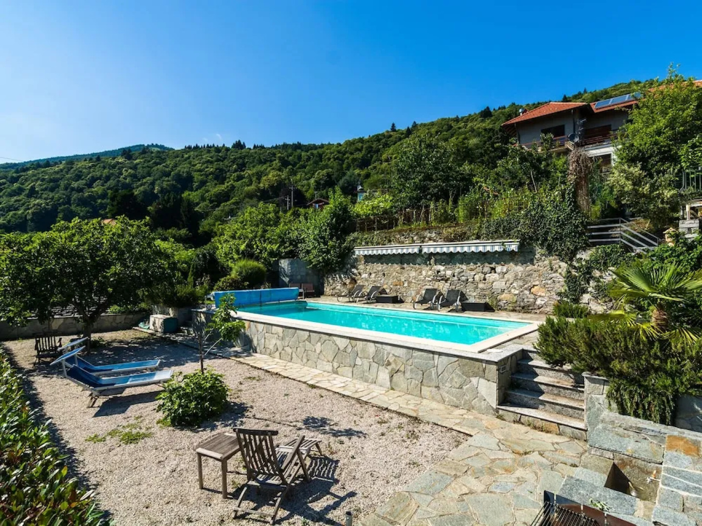 Villa With Private Pool and View of the Lake