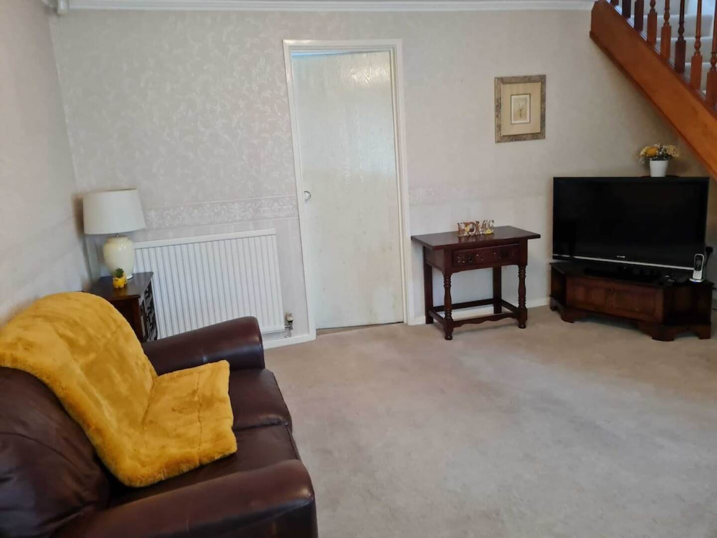 Immaculate 3-bed House With Free Parking in Bolton
