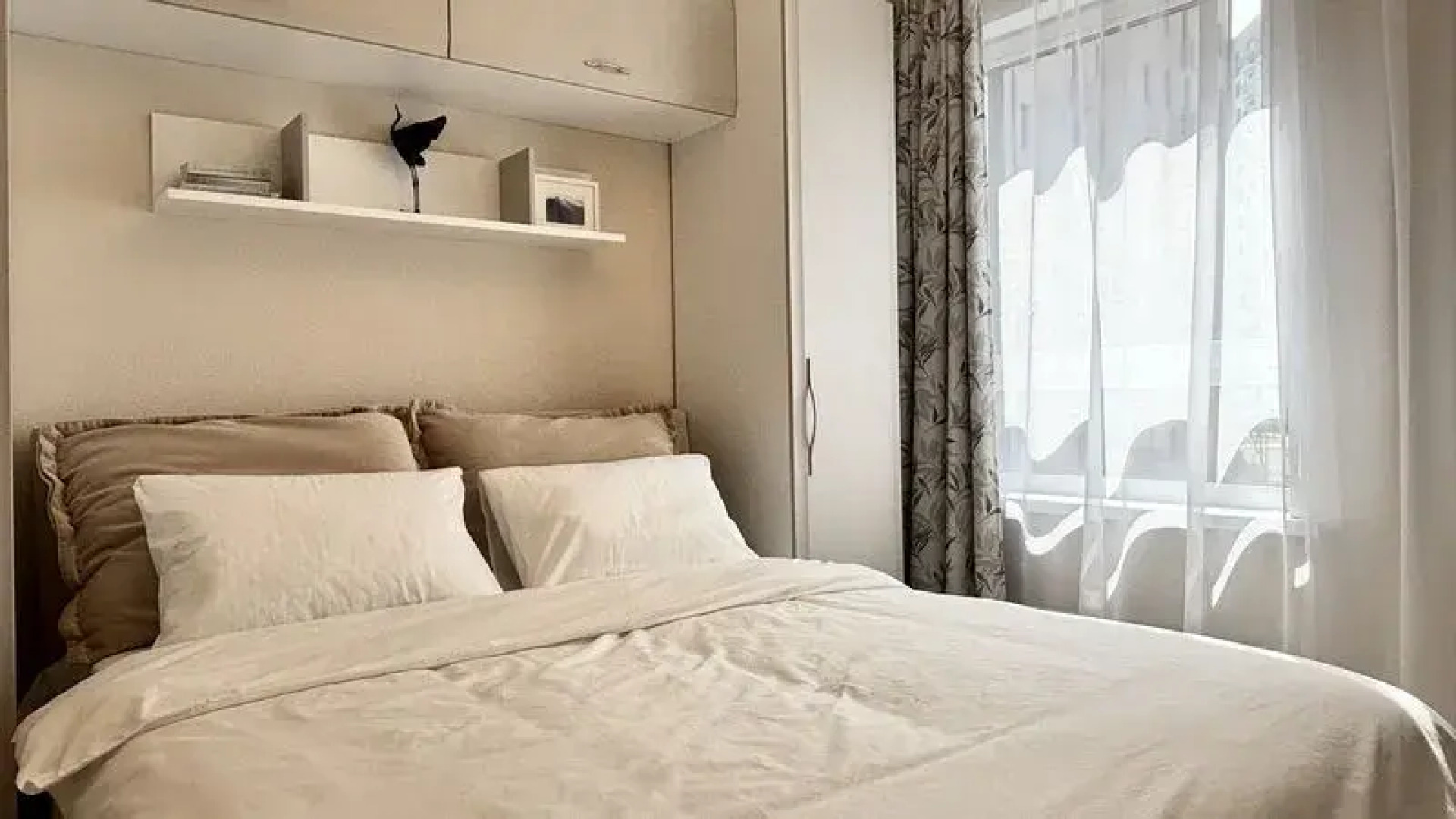 Мун72 на улице Джанбровского, д. 4