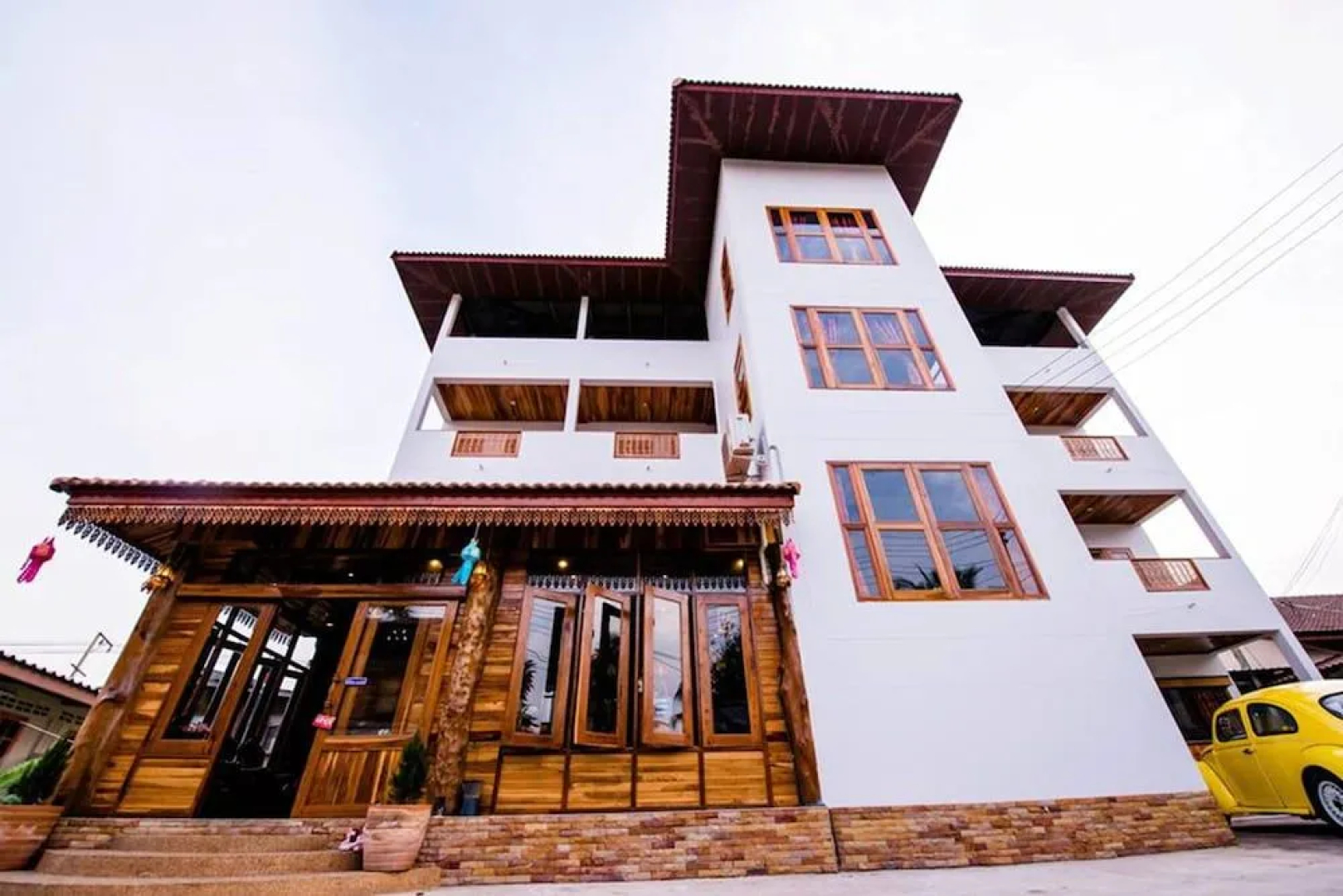 Wiphaporn Hotel