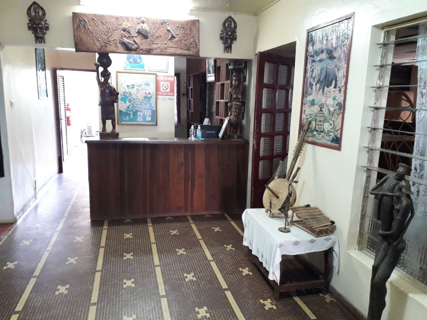 Hotel Non-Stop