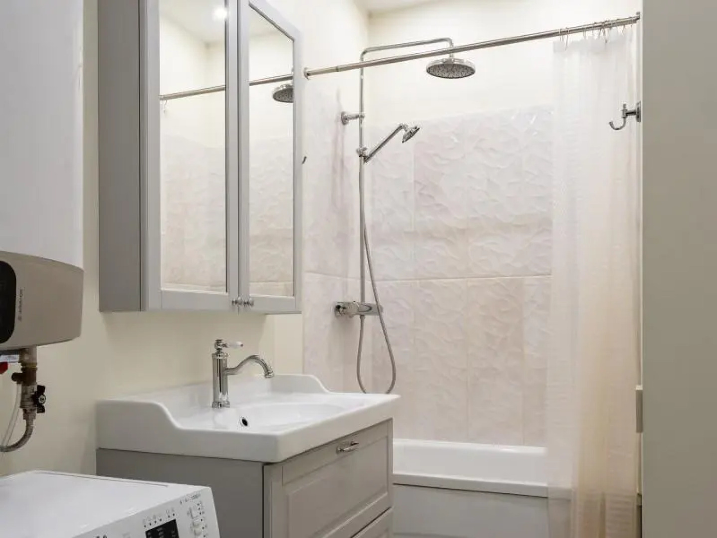 APARTURA (АПАРТУРА) на улице Марата 12