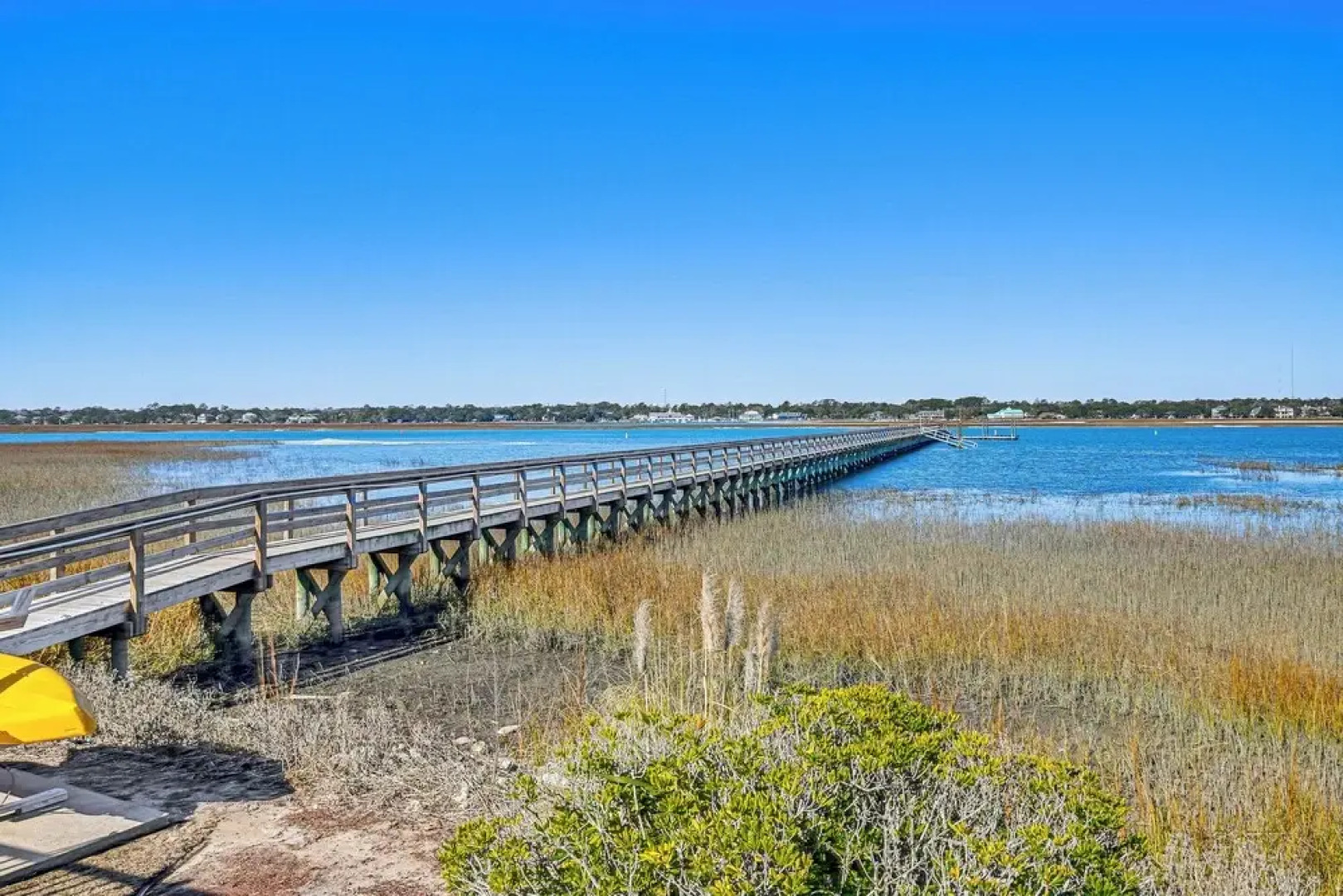 Waterfront Gem w/ Balcony in Garden City