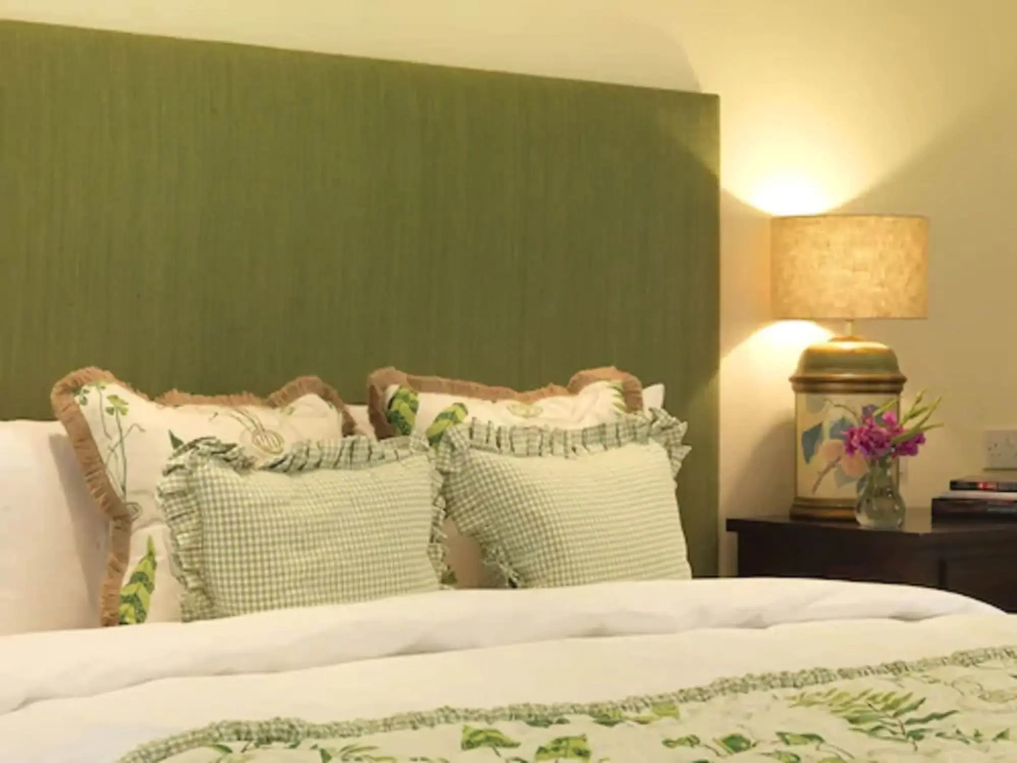 Hare And Hounds Hotel