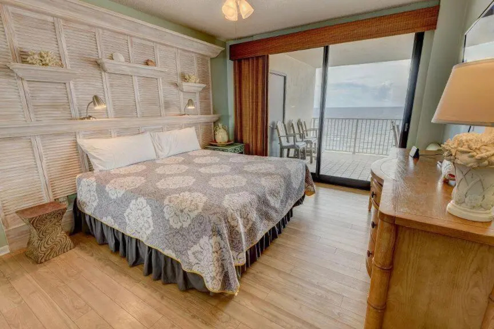 Windward Pointe 904 by RedAwning