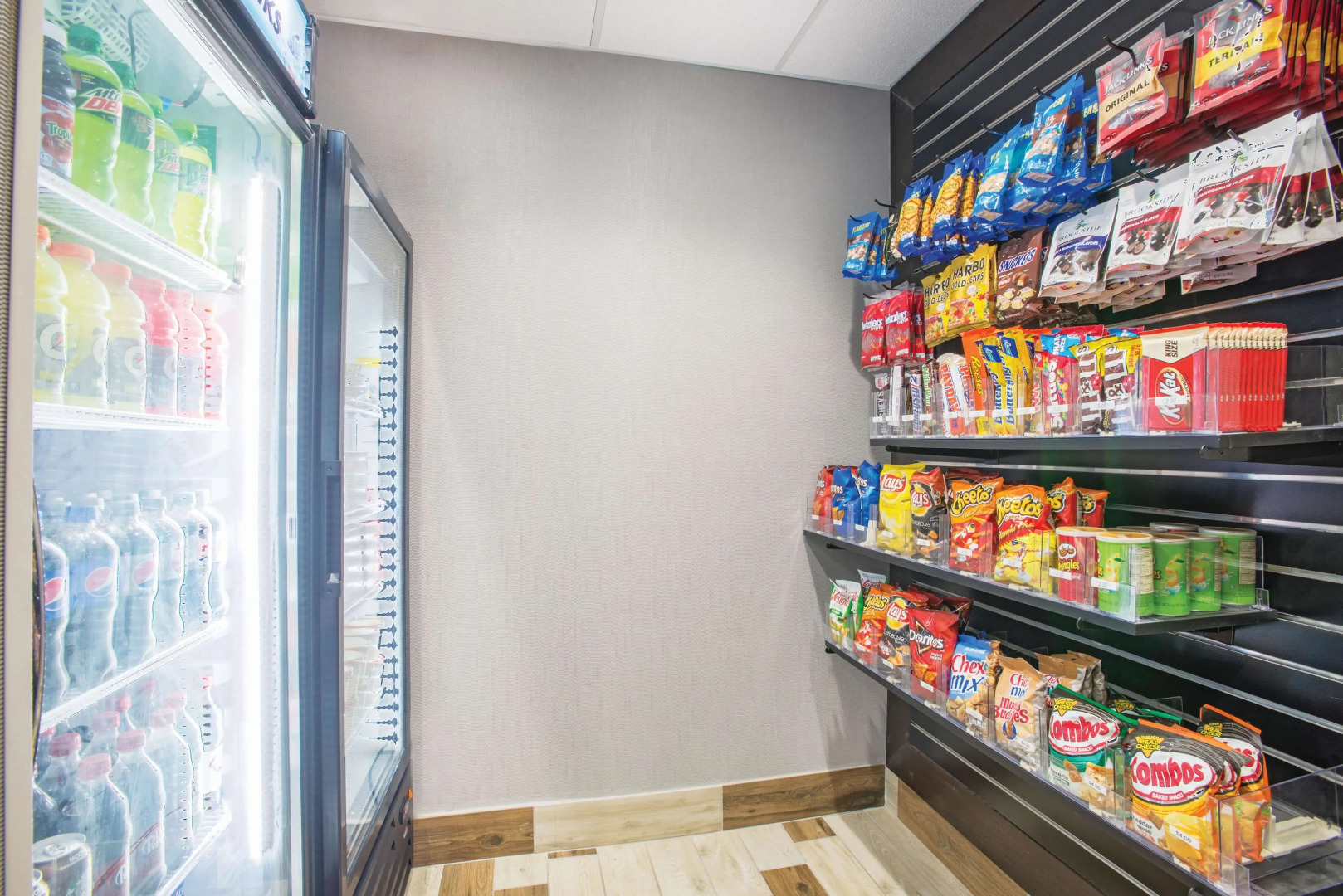 La Quinta Inn & Suites by Wyndham DC Metro Capital Beltway