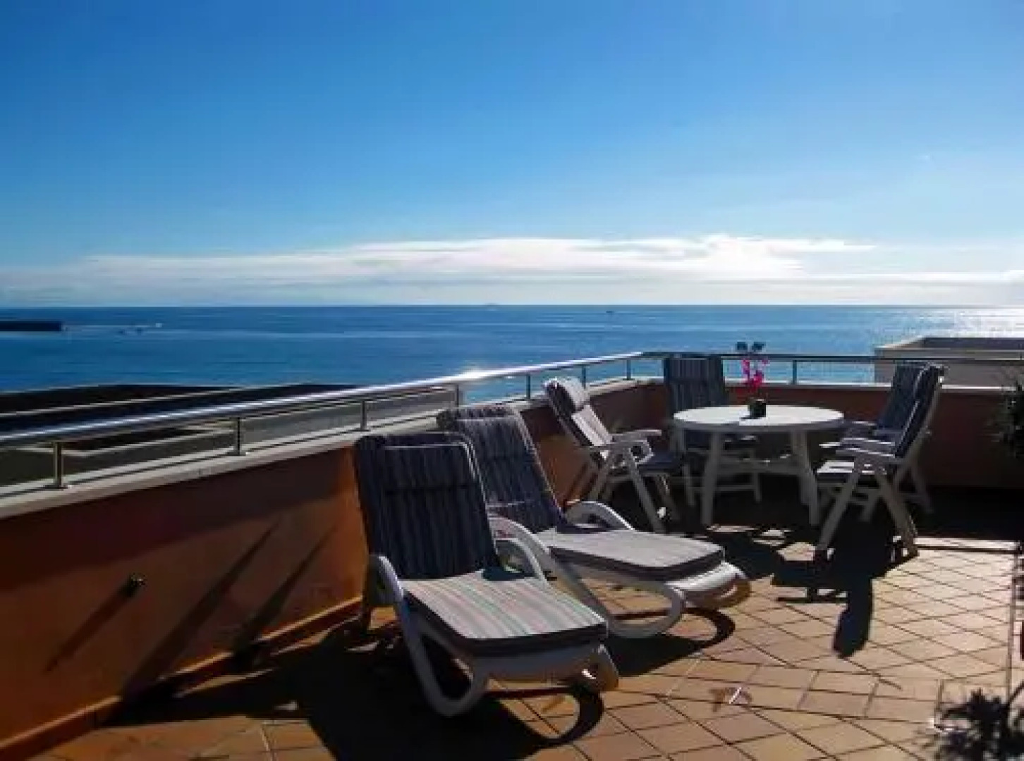 Beach Front Seaview 10m From The Beach Wifi