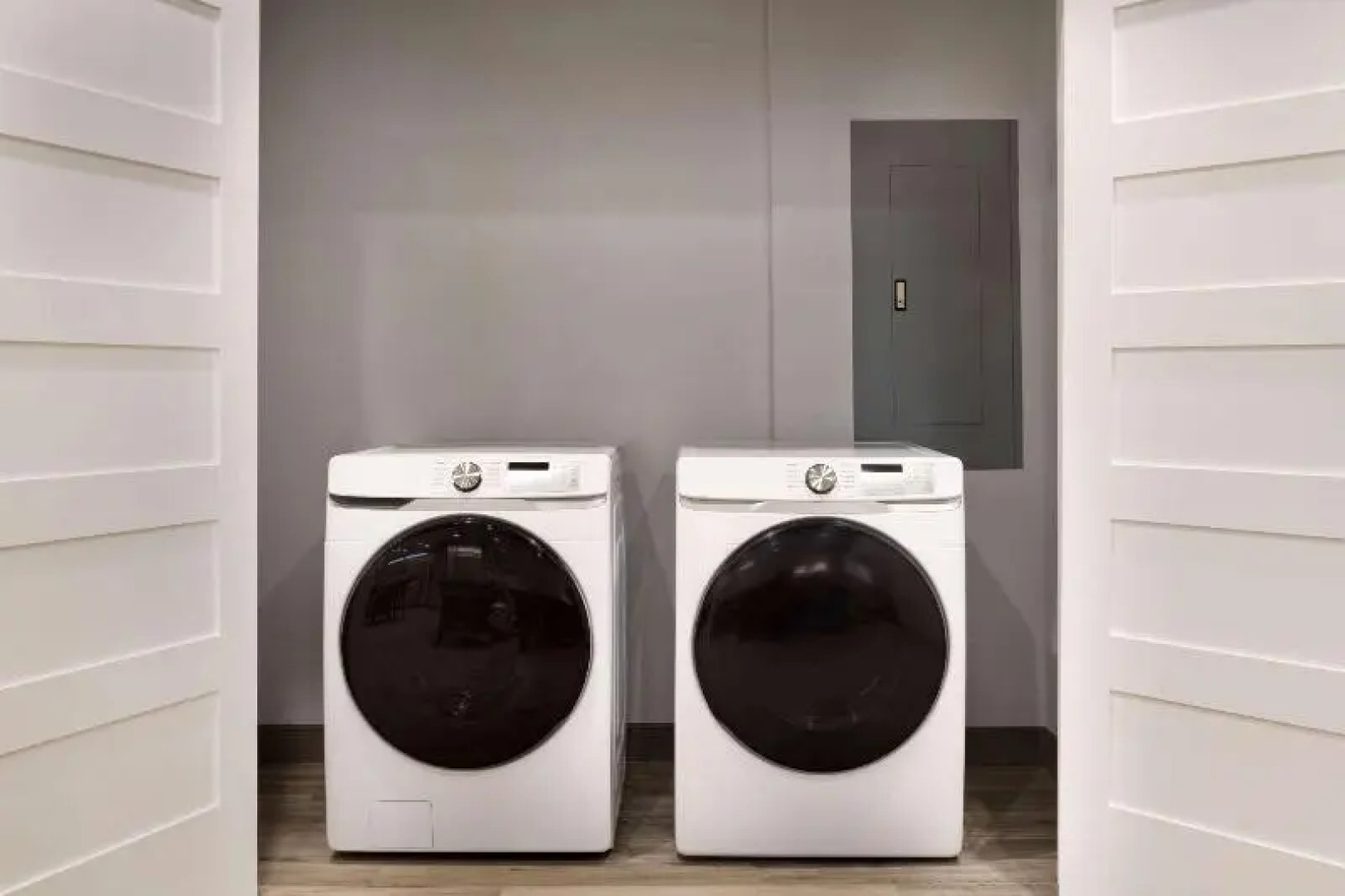 Super 8 By Wyndham Beaumont I-10/Walden Rd