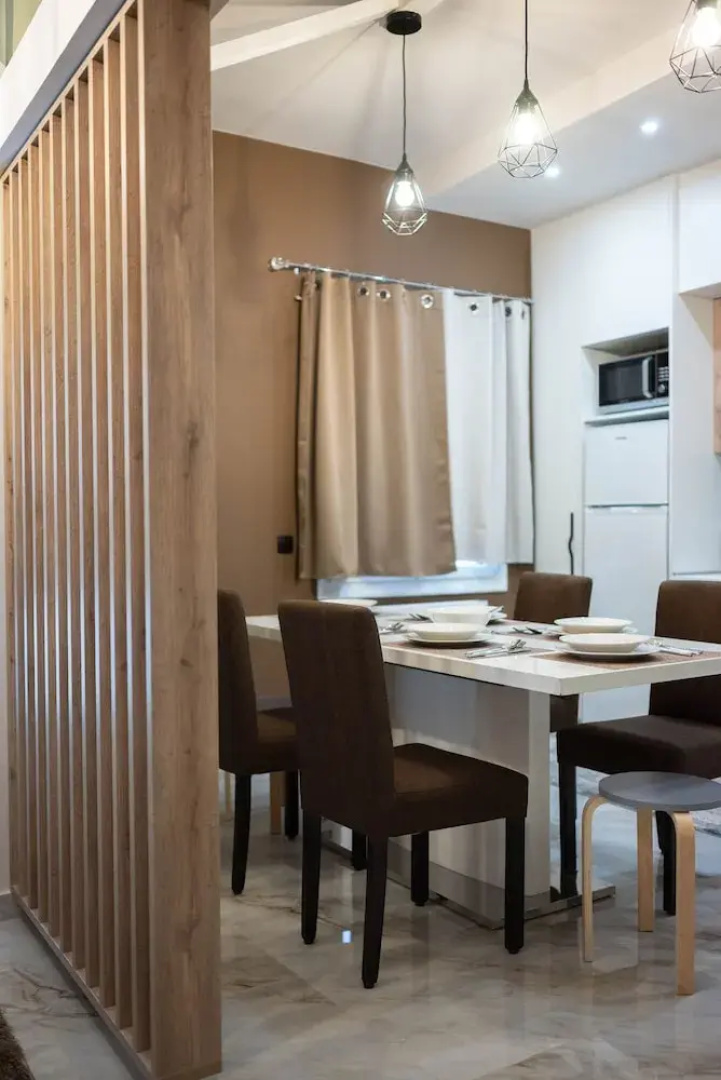 Aurora Breeze Trikala Town