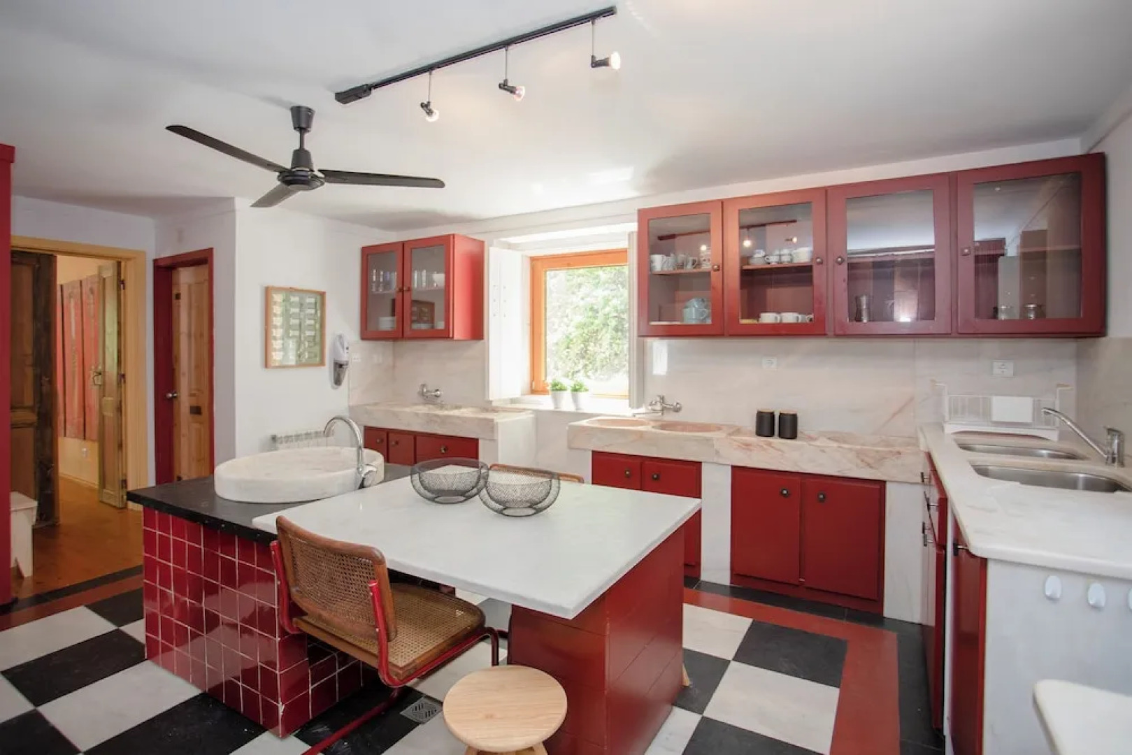 Local 9 - Casa do chapim azul